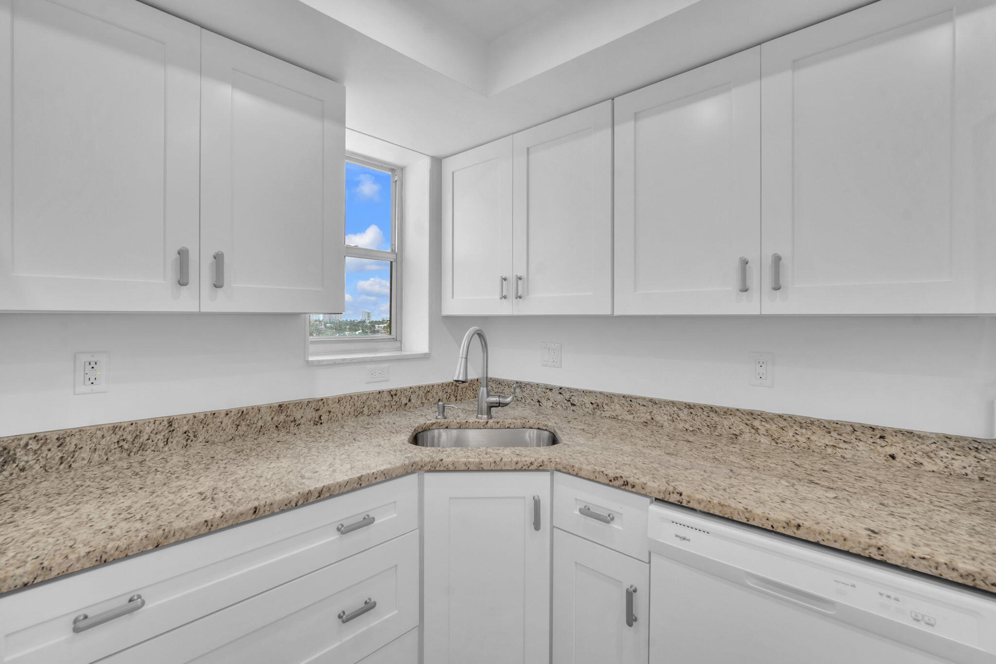 777 S Federal Highway Rp907