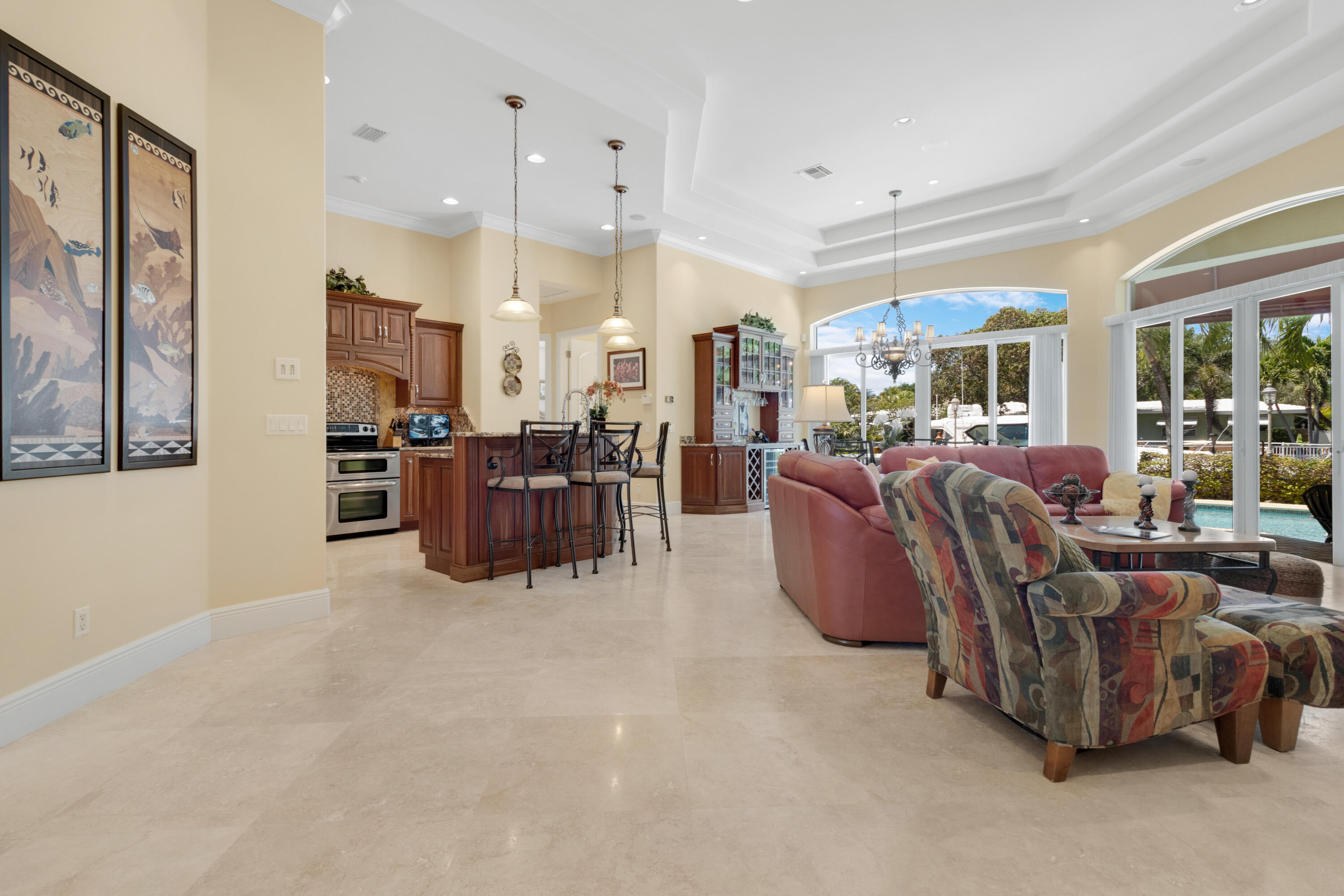 371 SE 15th Avenue