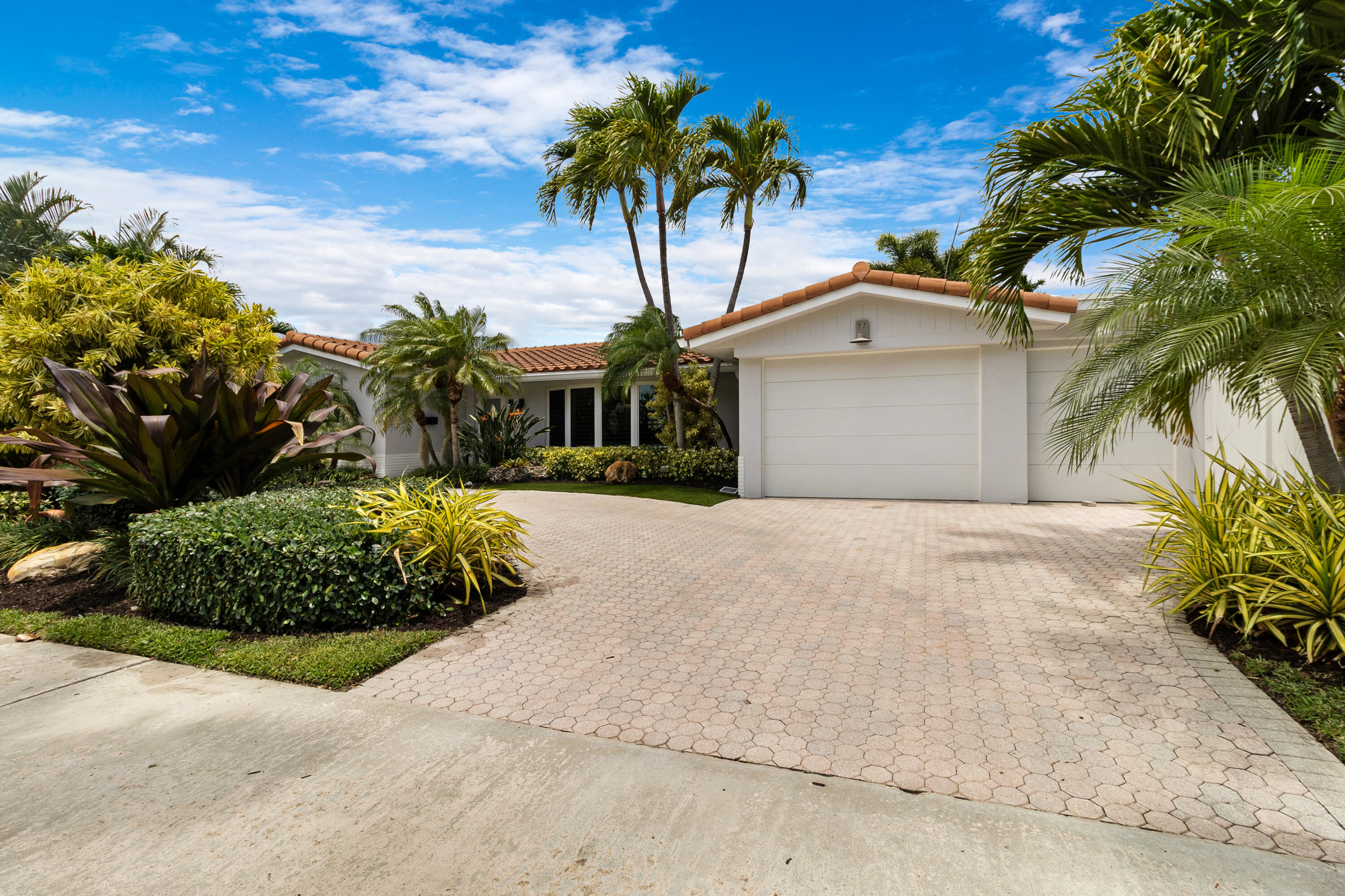 2031 NE 62nd Court
