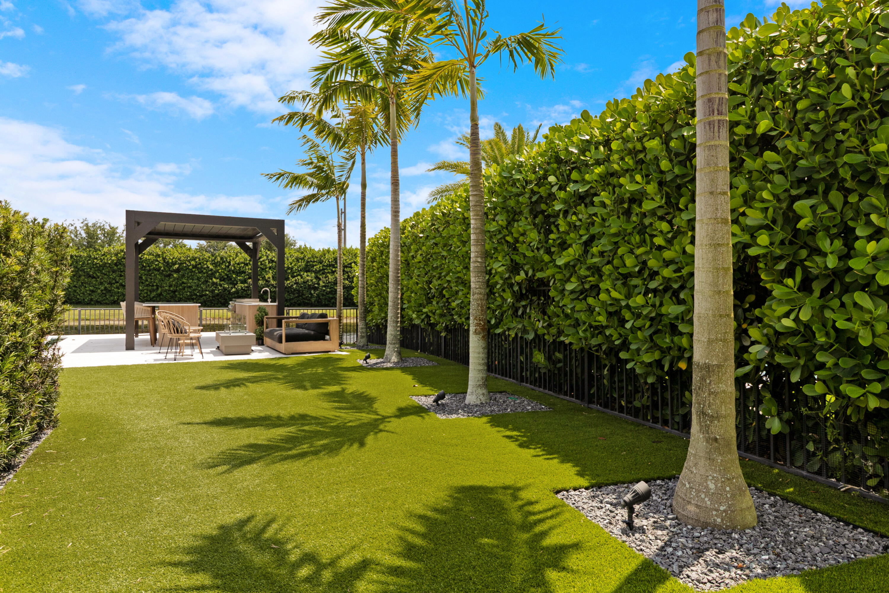 8979 Grand Prix Lane
