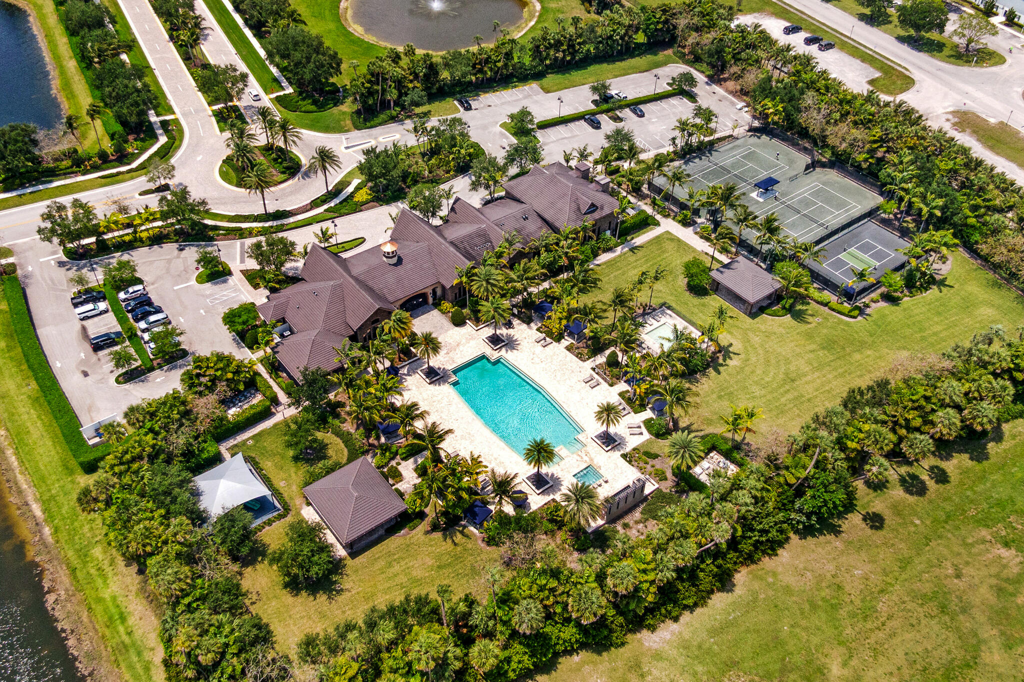 8979 Grand Prix Lane