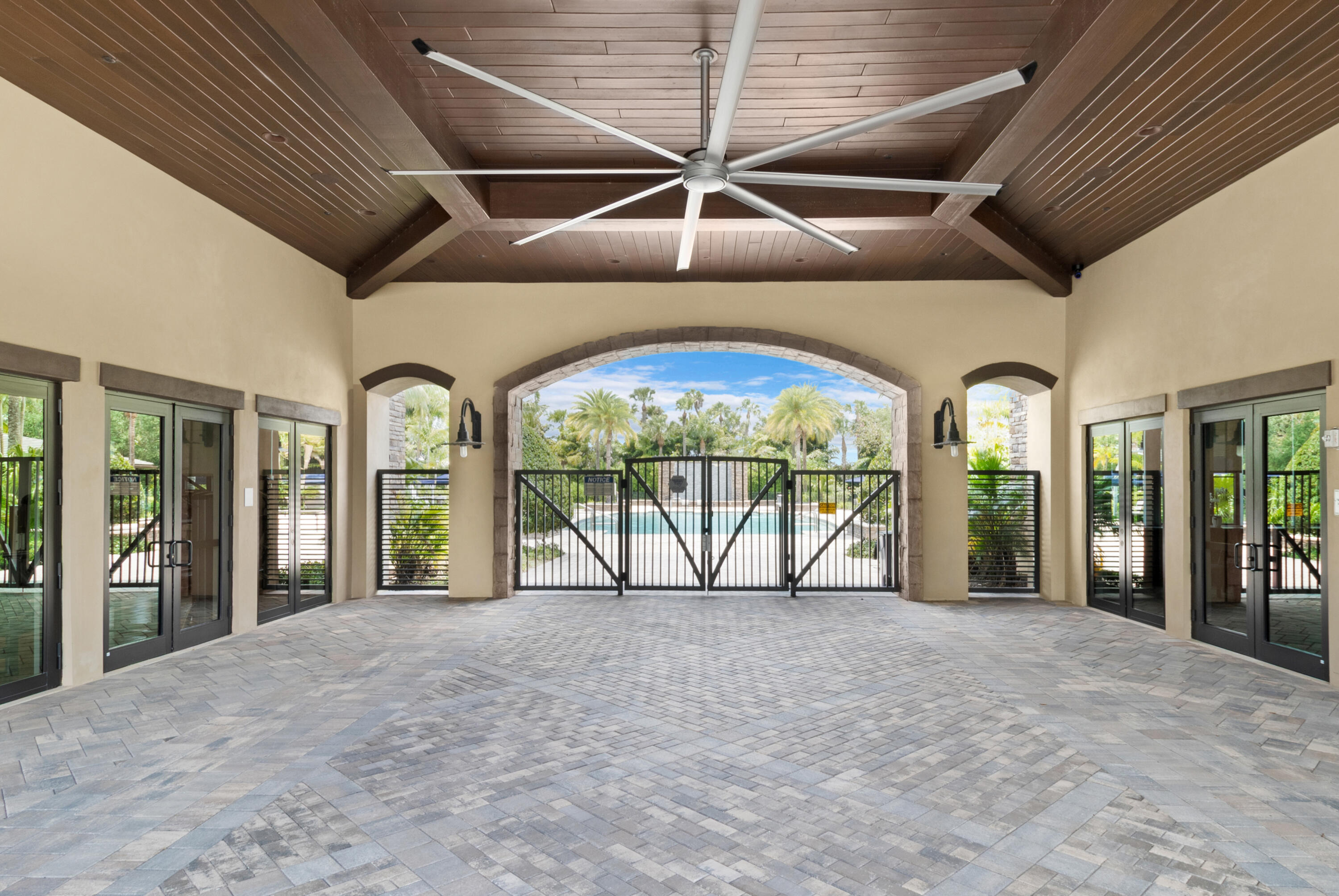 8979 Grand Prix Lane