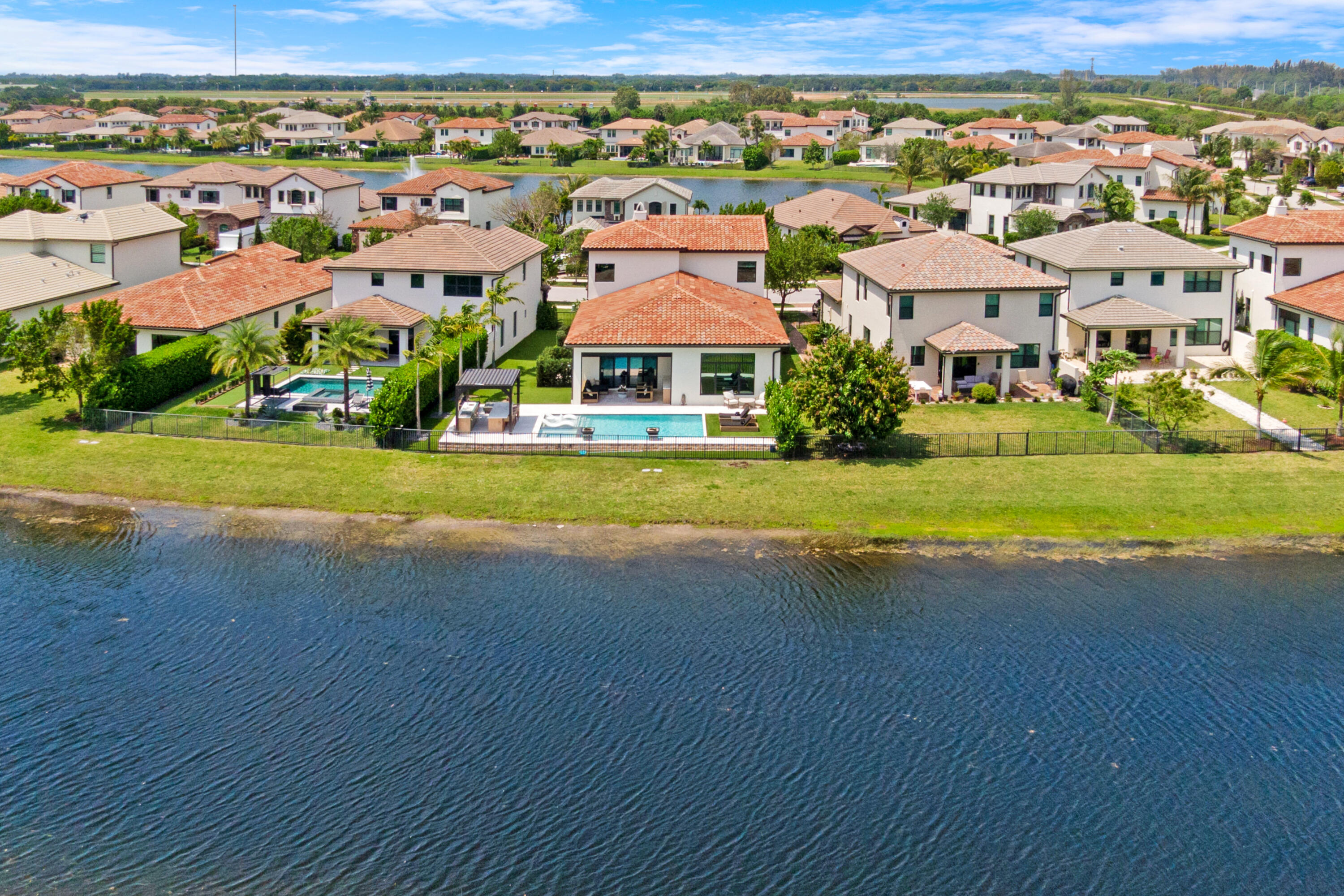 8979 Grand Prix Lane