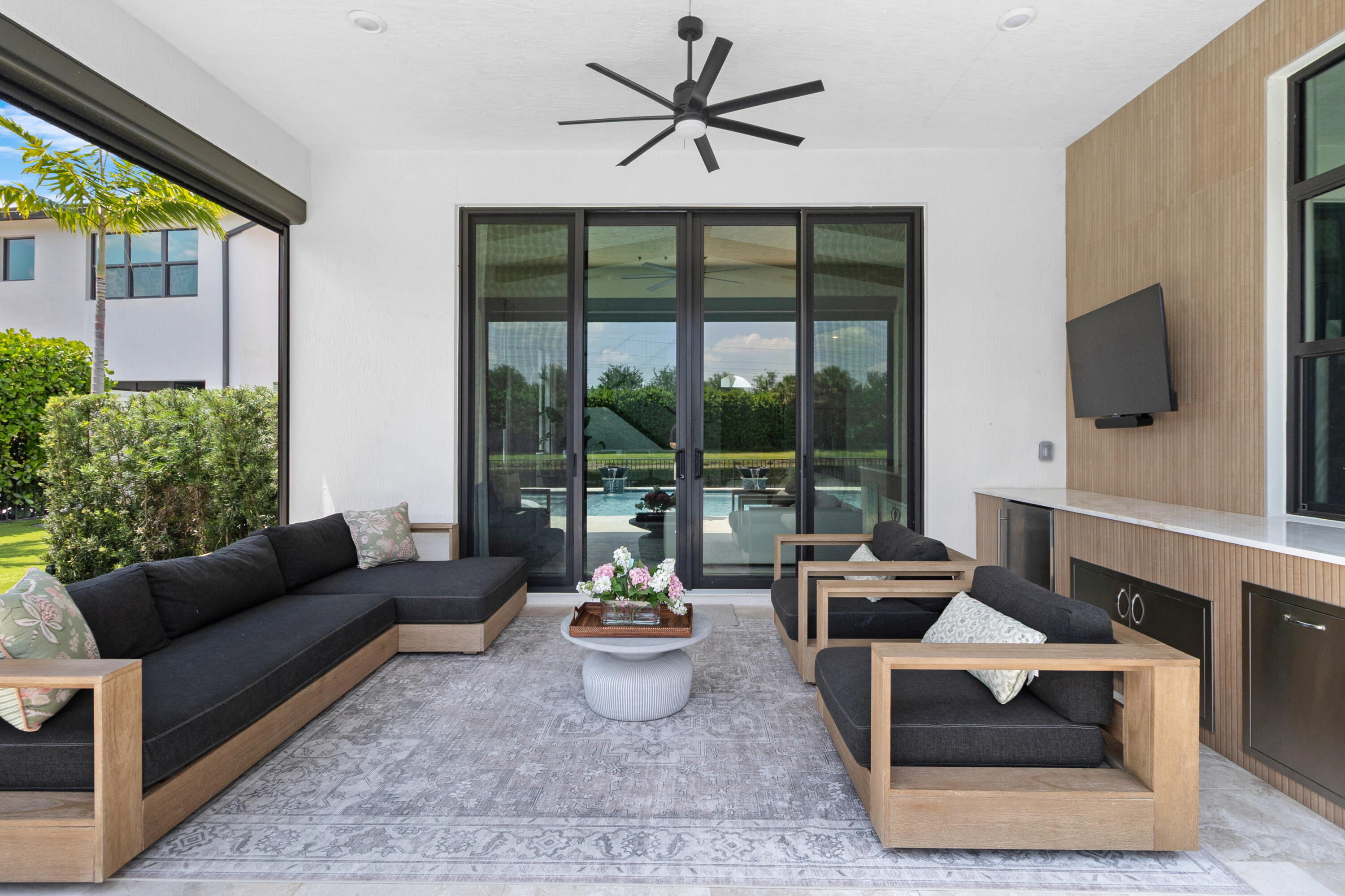 8979 Grand Prix Lane