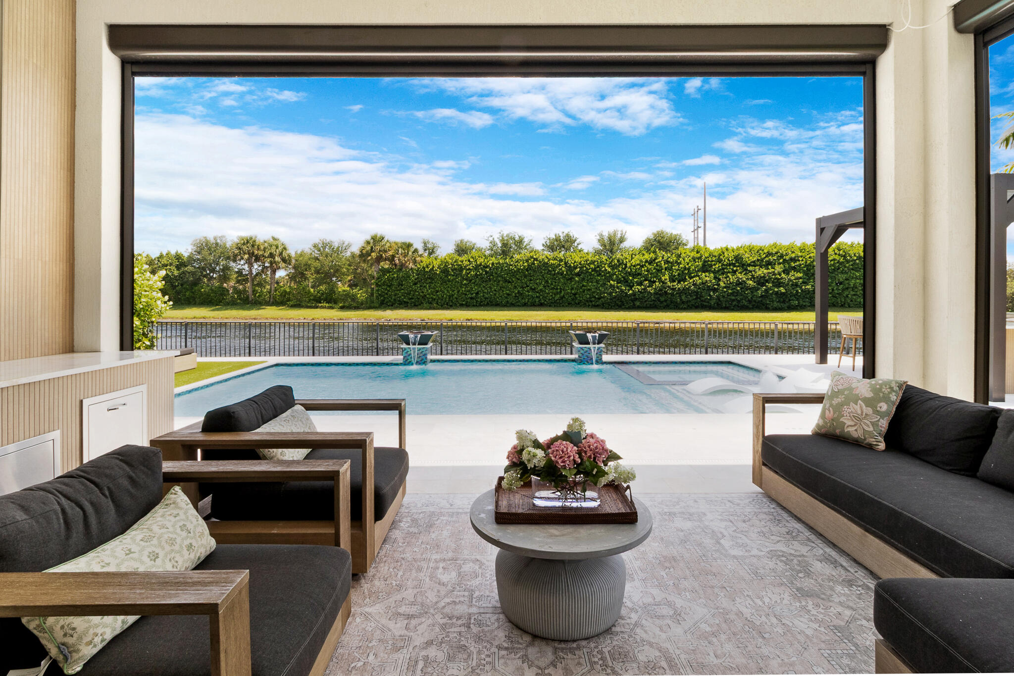 8979 Grand Prix Lane