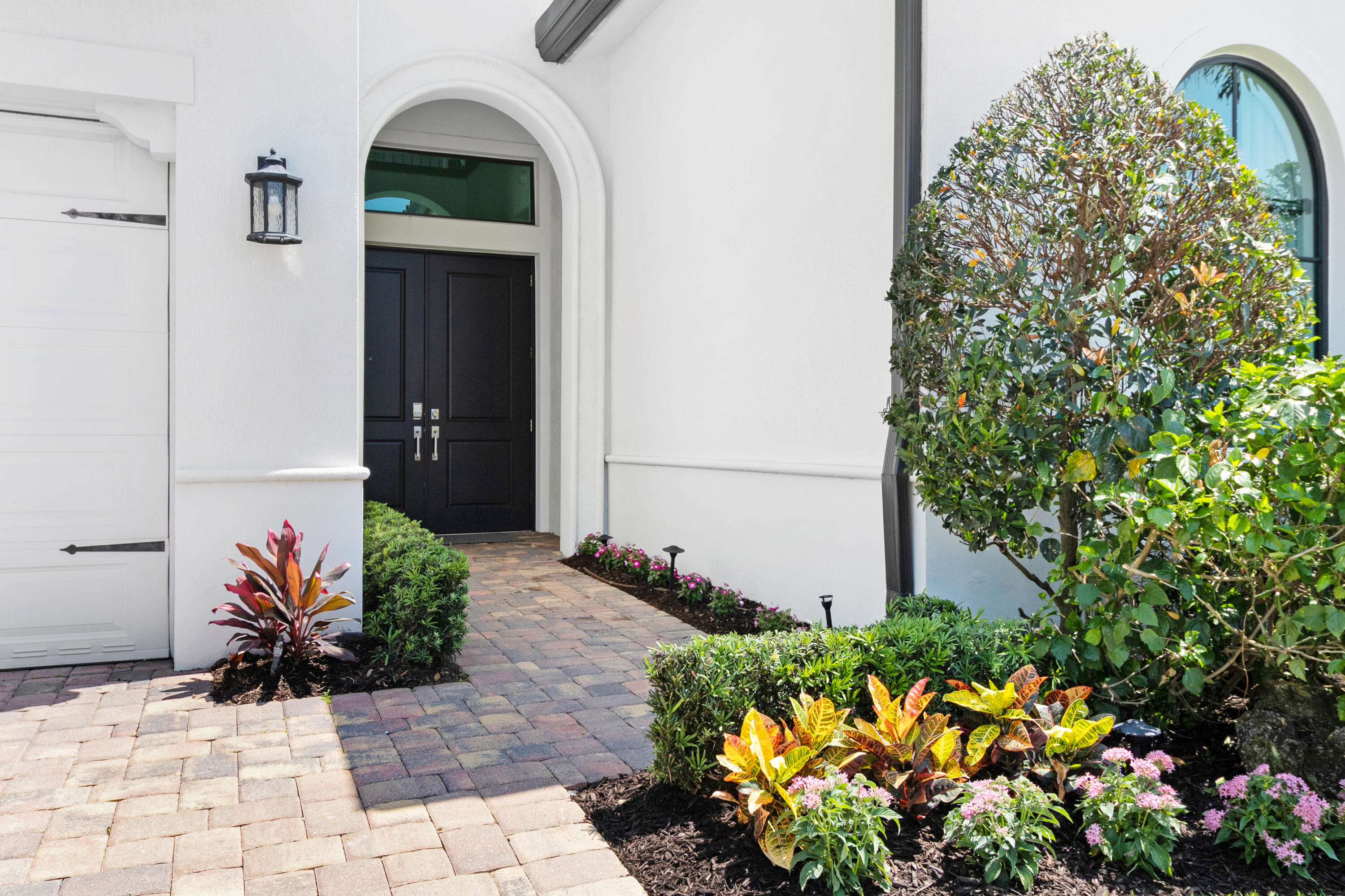 8979 Grand Prix Lane