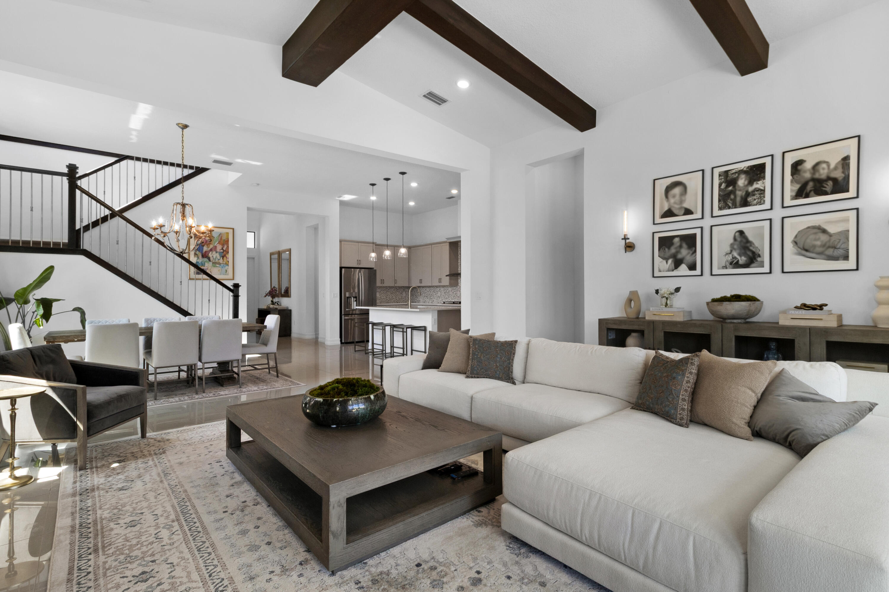 8979 Grand Prix Lane
