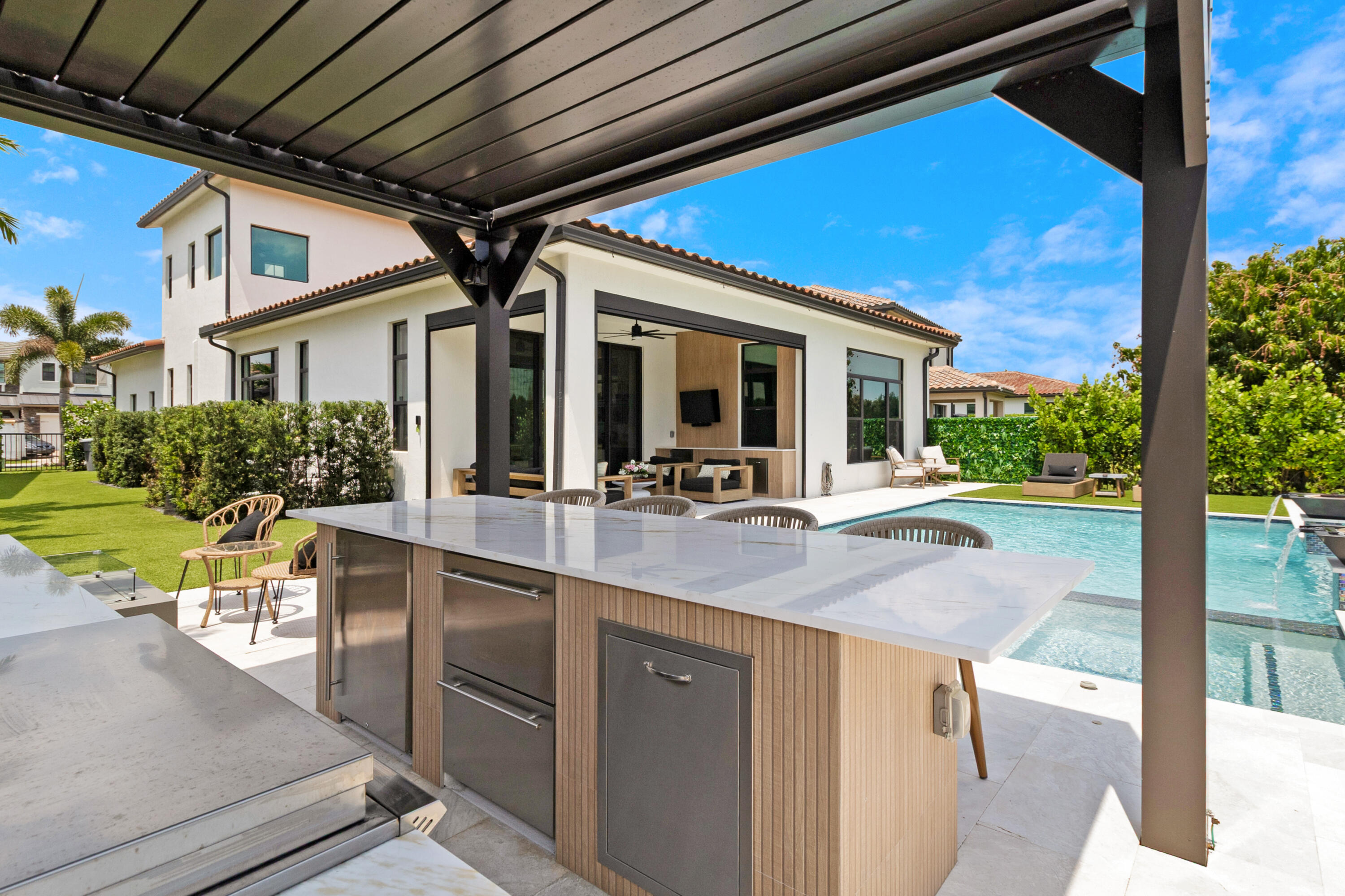8979 Grand Prix Lane