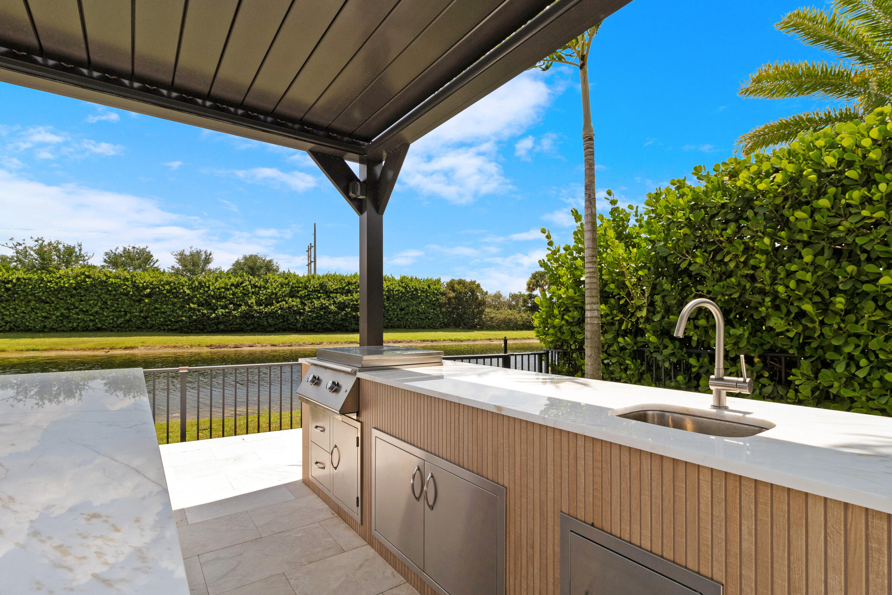 8979 Grand Prix Lane
