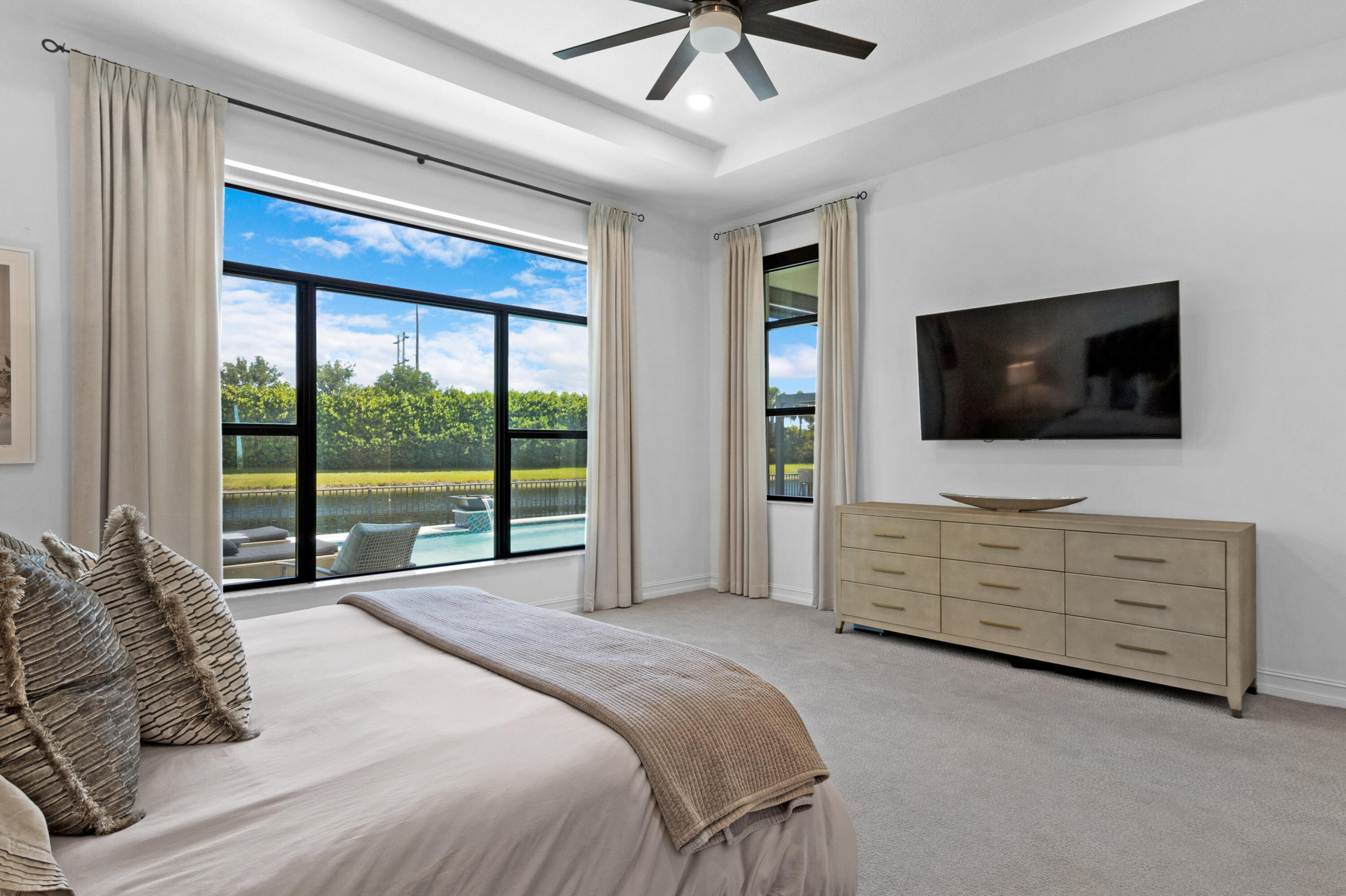 8979 Grand Prix Lane