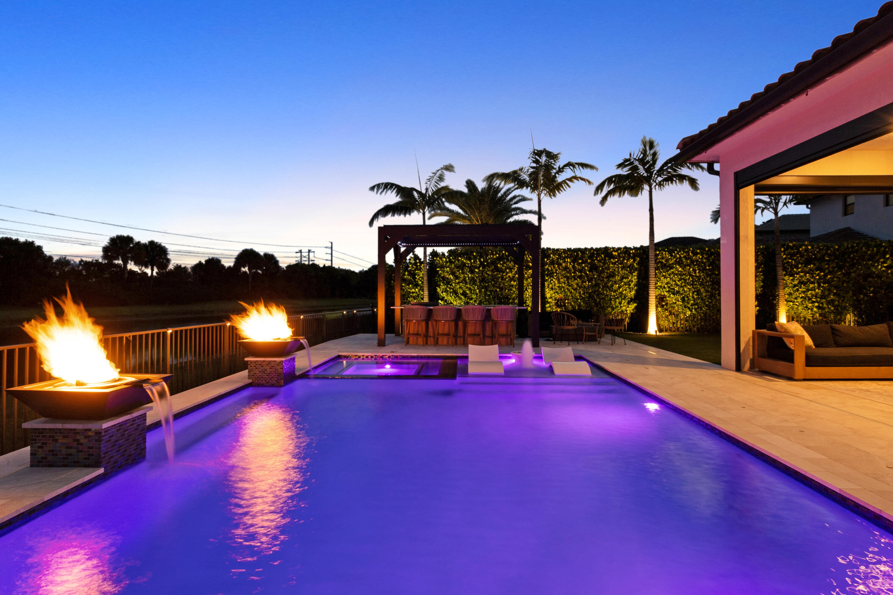 8979 Grand Prix Lane