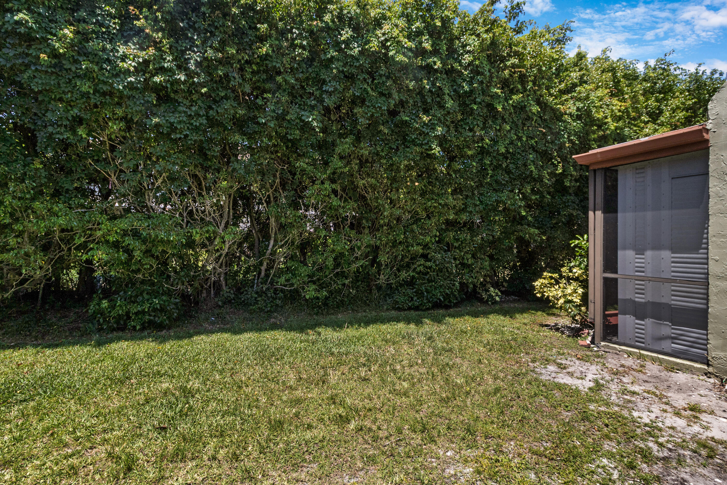 153 SE 7th Street G-1