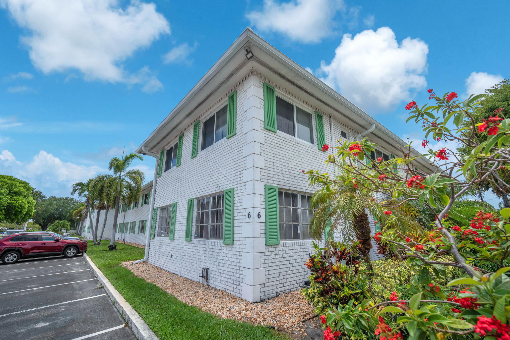 1851 NE 62nd Street 608