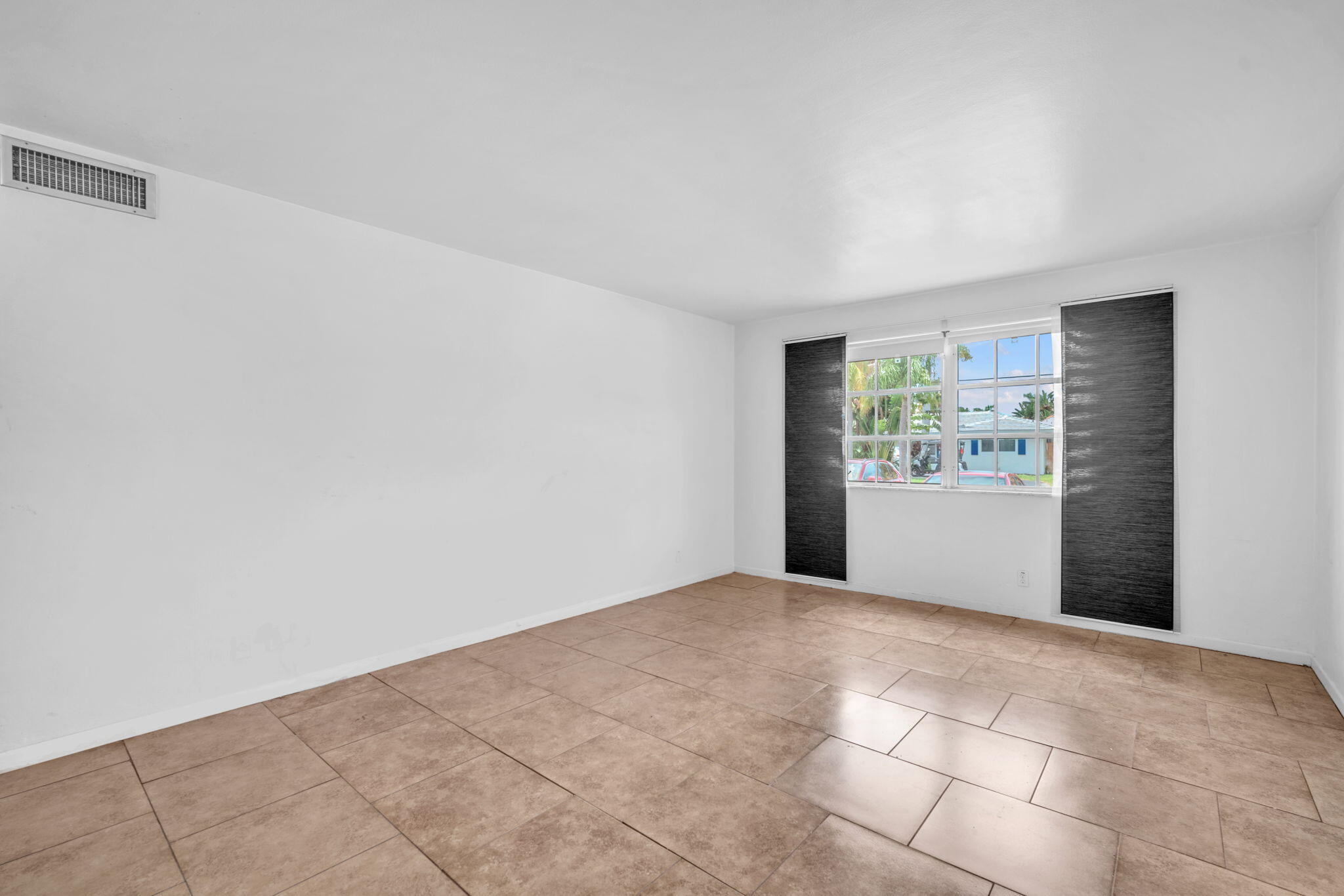 1851 NE 62nd Street 608