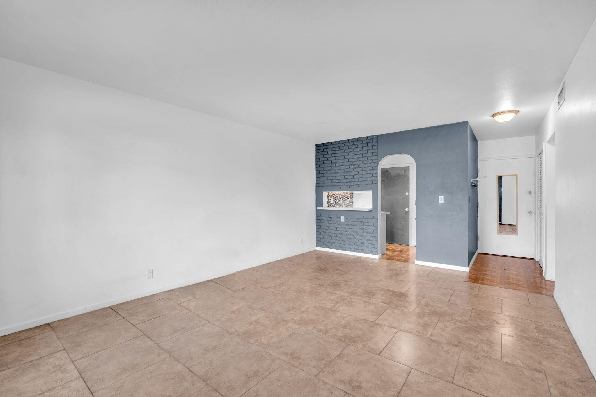 1851 NE 62nd Street 608
