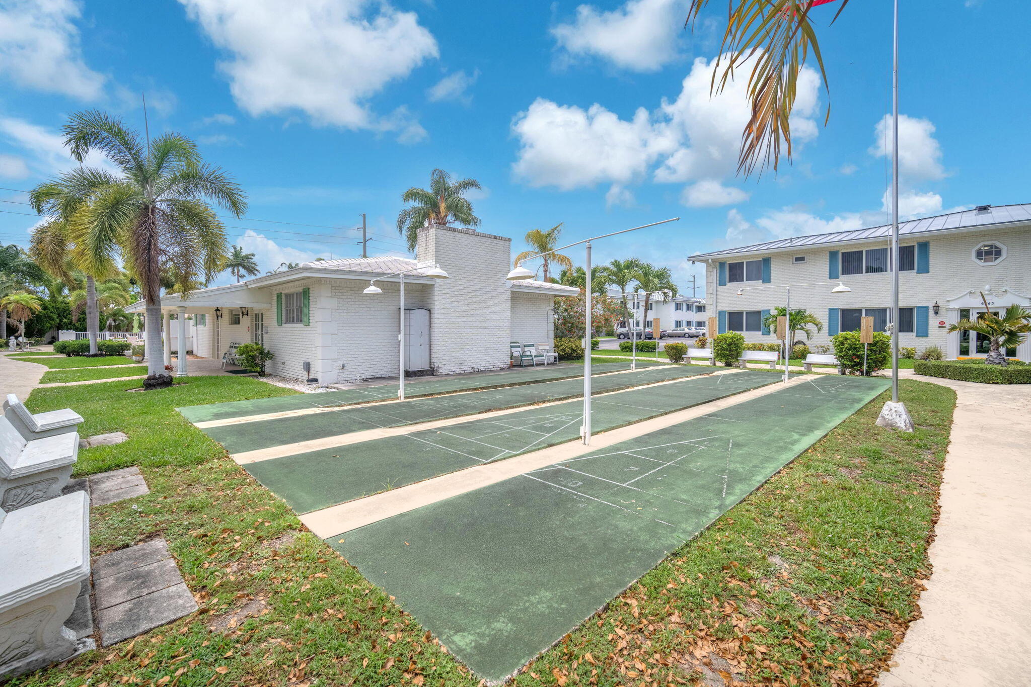 1851 NE 62nd Street 608