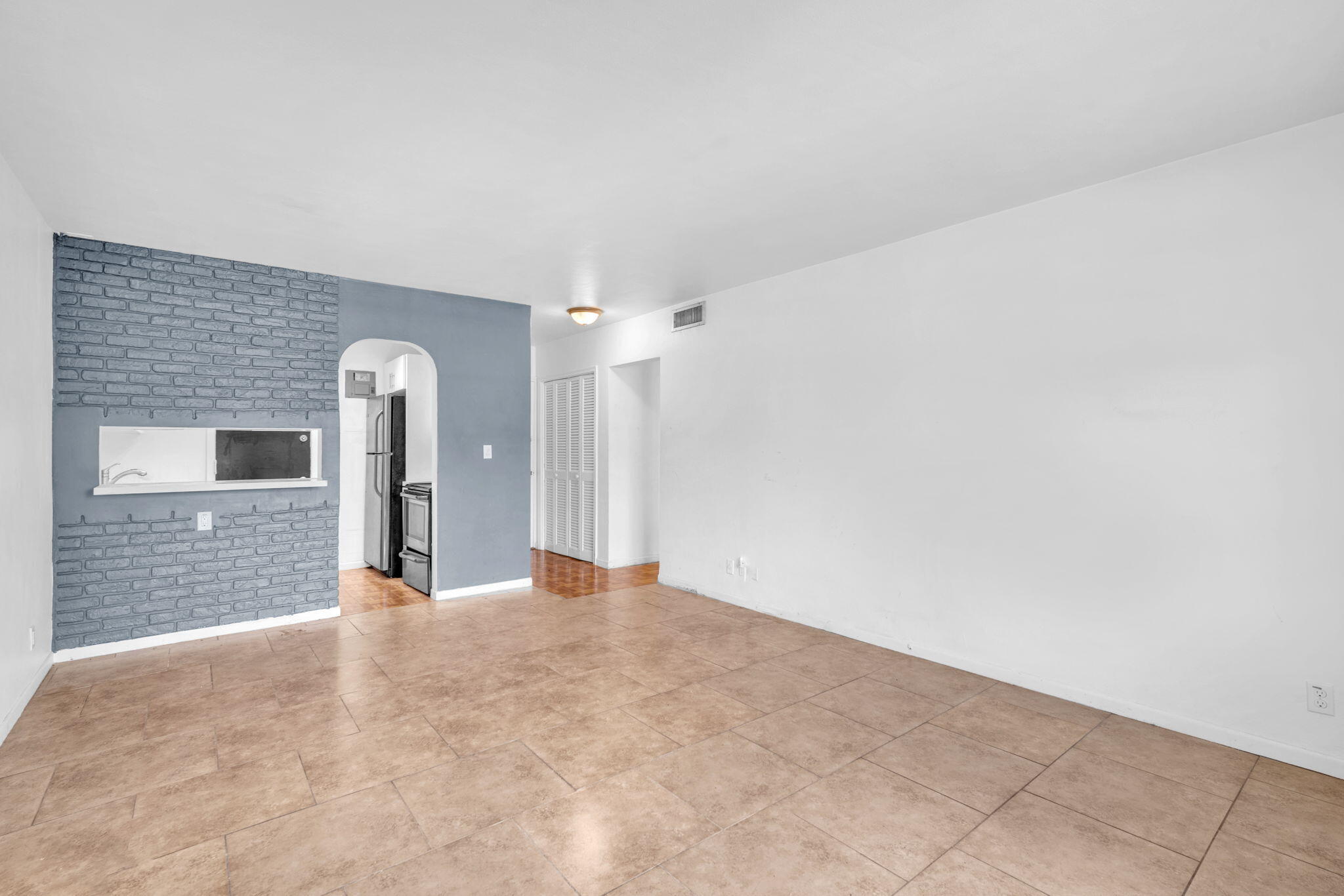 1851 NE 62nd Street 608