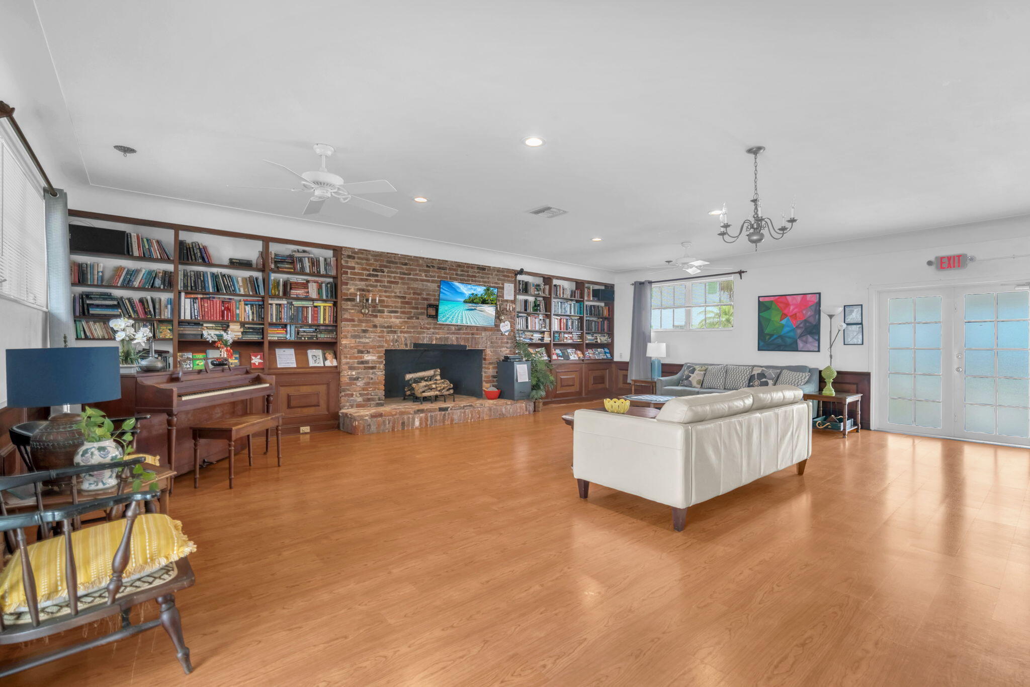 1851 NE 62nd Street 608
