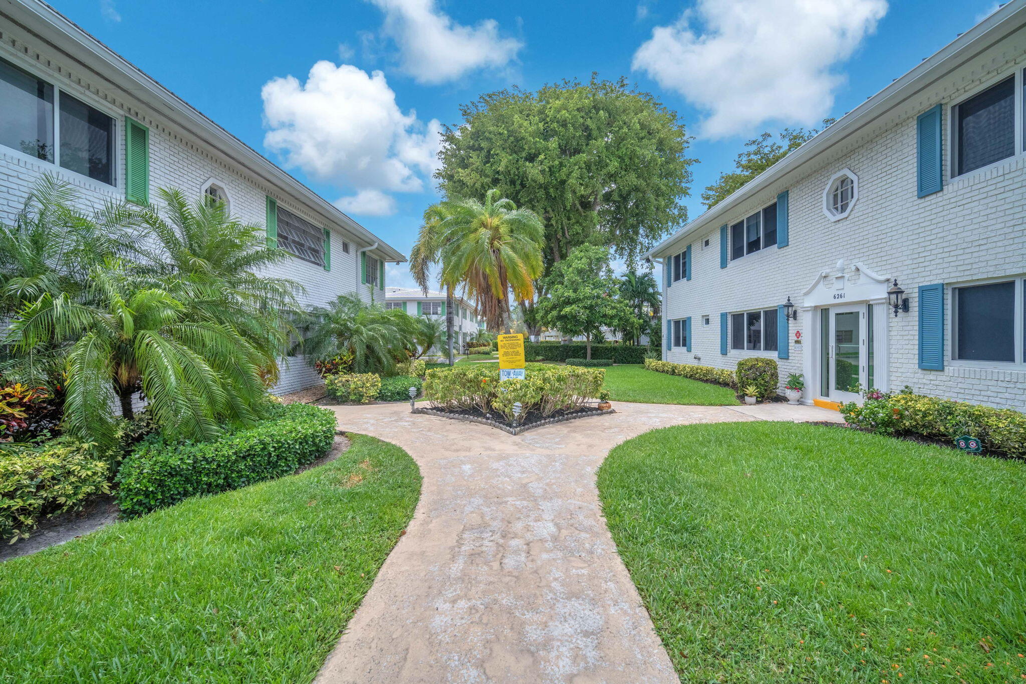 1851 NE 62nd Street 608
