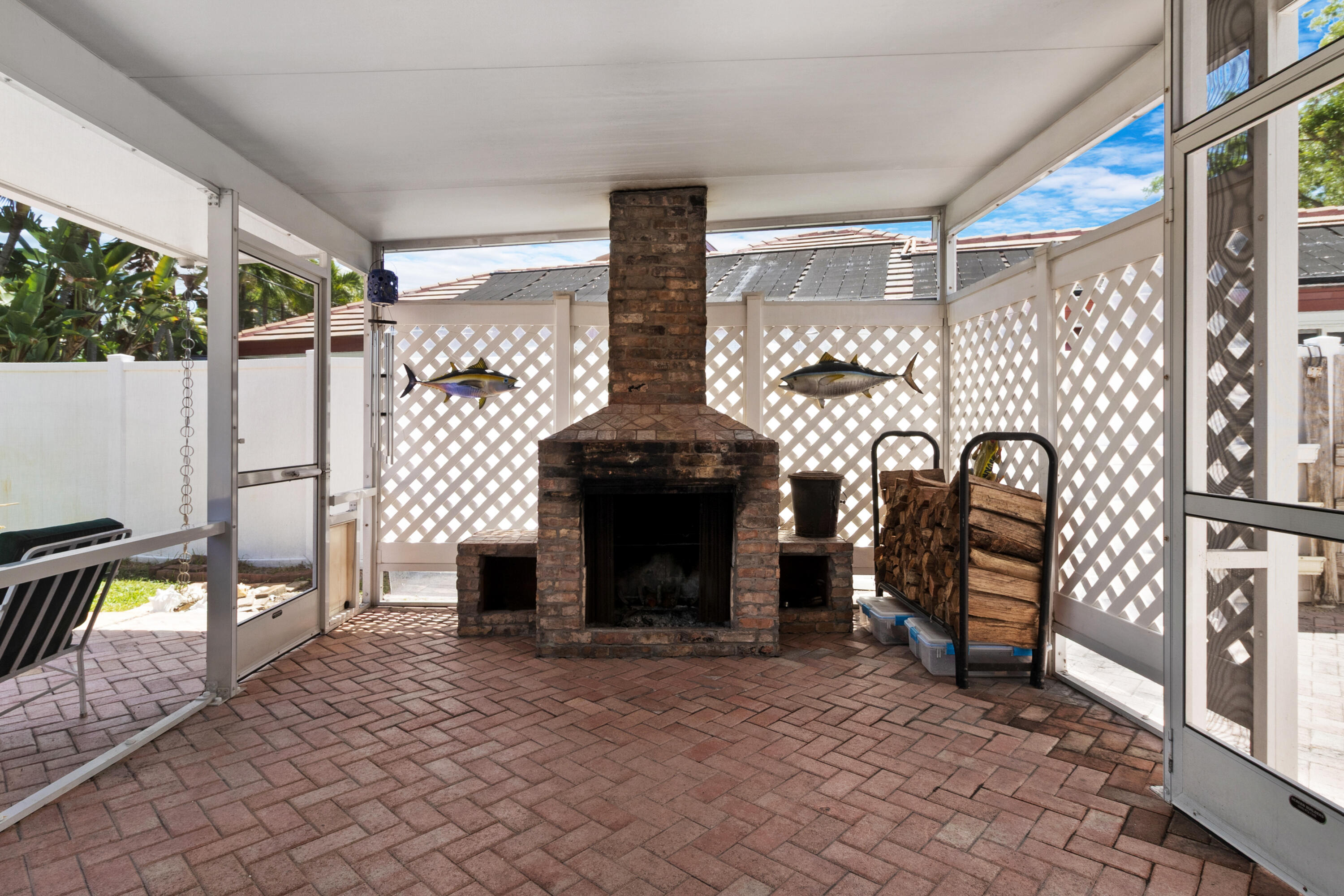 2141 NE 67th Street