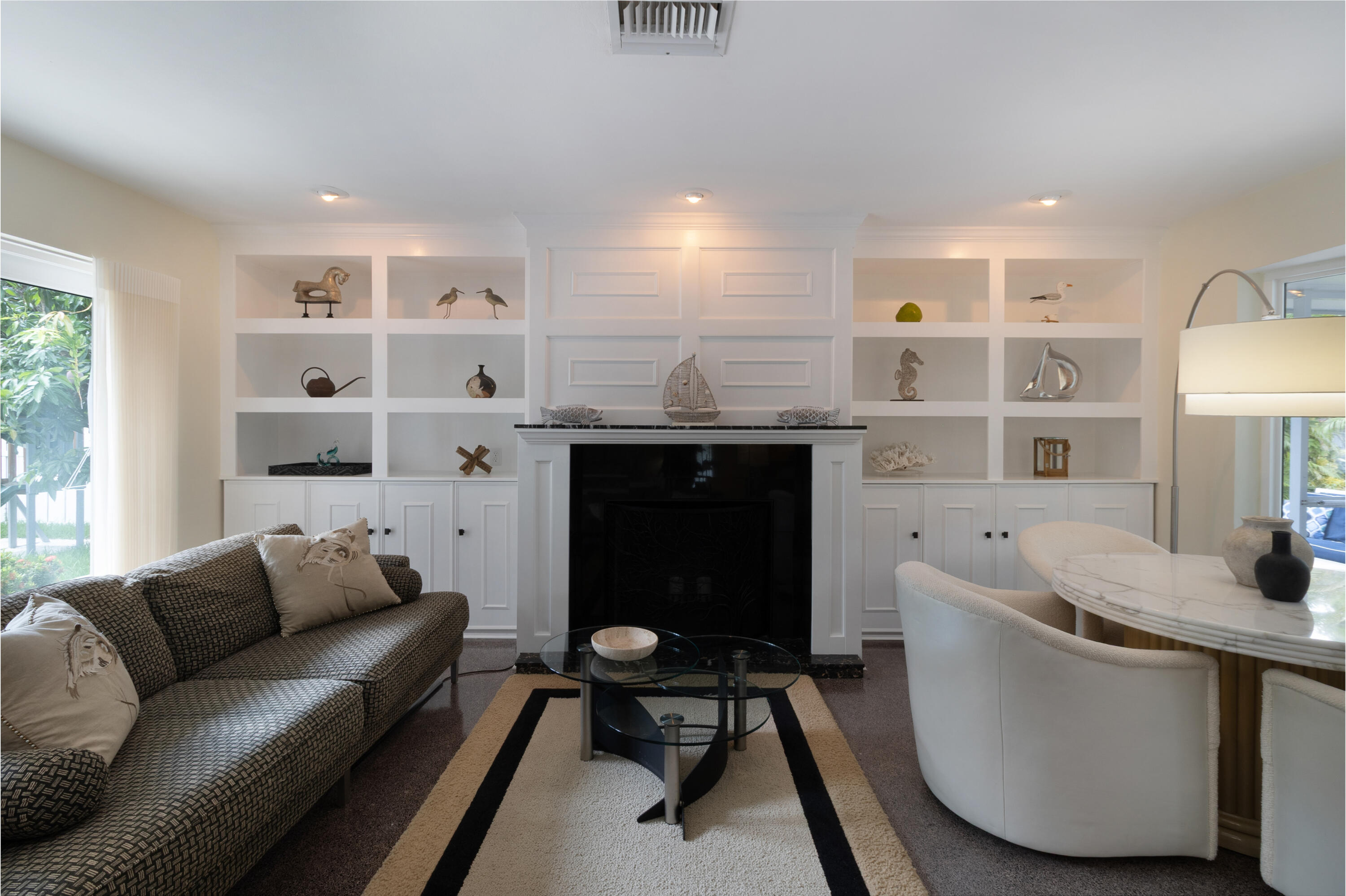 3240 Lakeview Drive