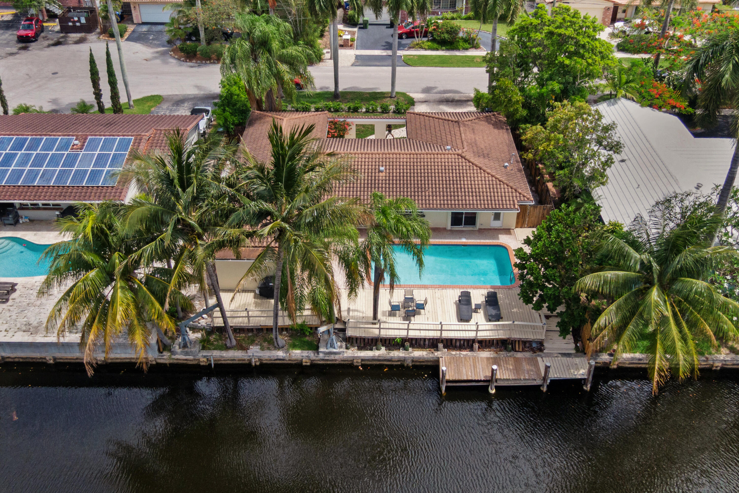1418 NE 57th Place