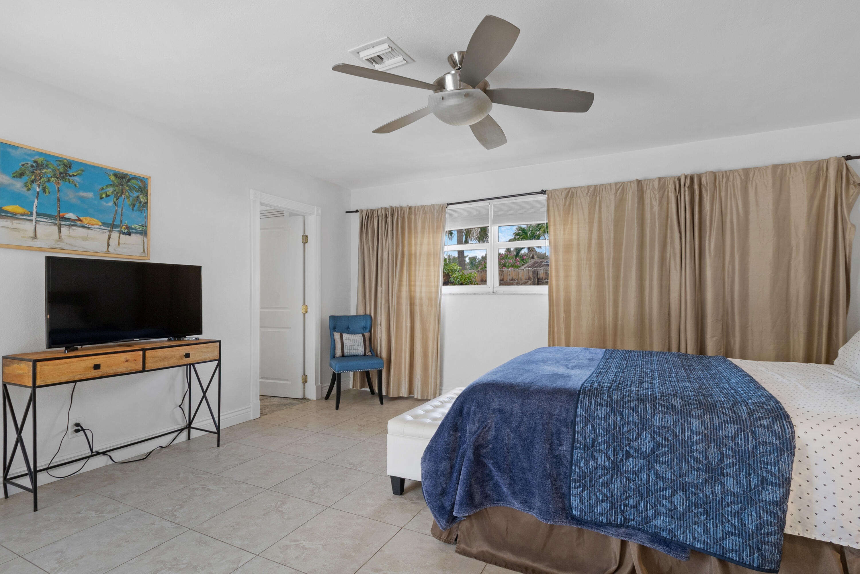 1418 NE 57th Place