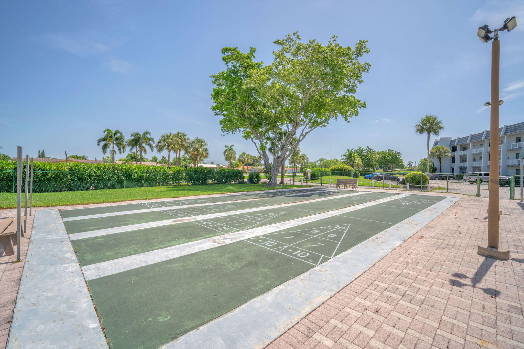 6870 Royal Palm Boulevard 202m