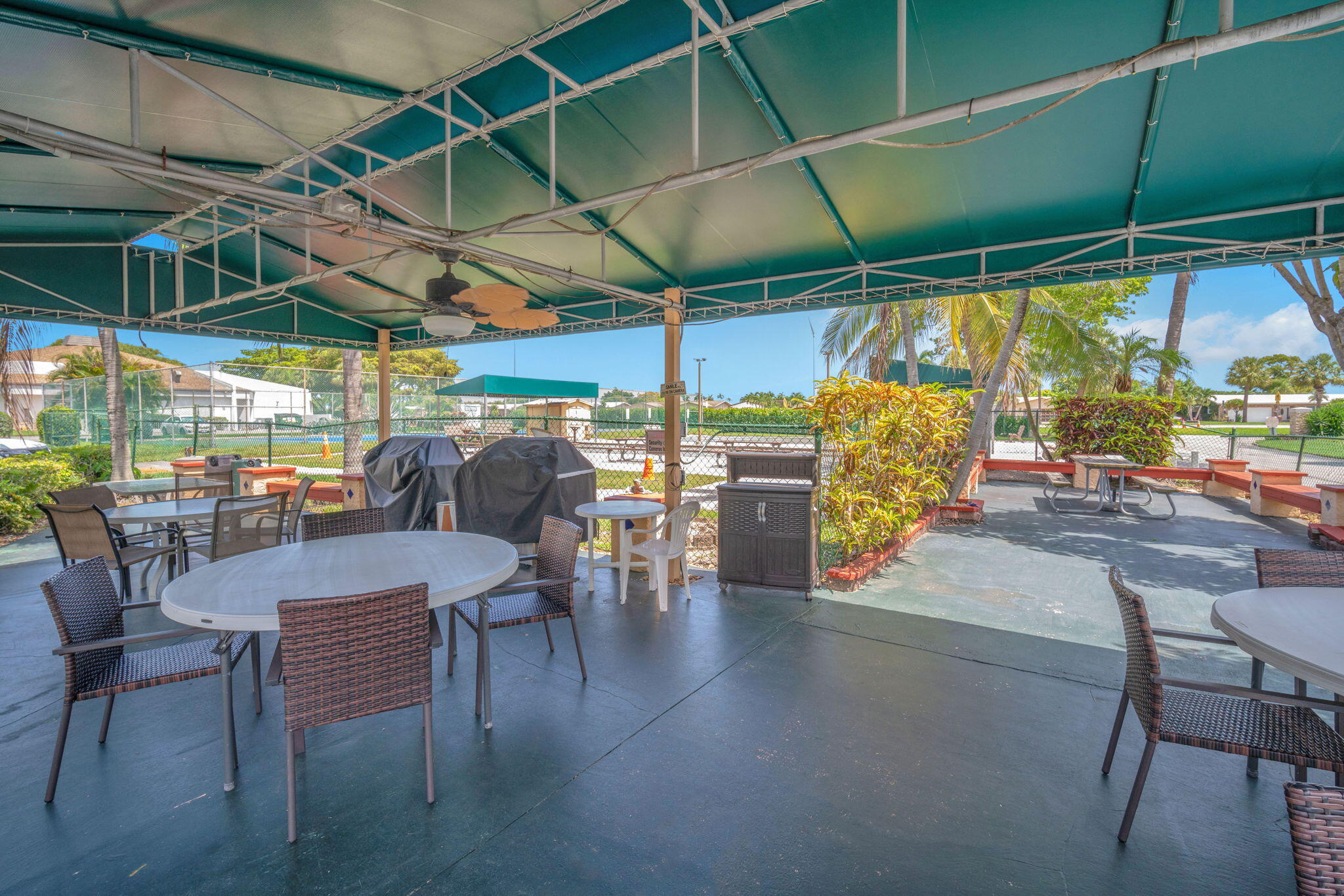 6870 Royal Palm Boulevard 202m