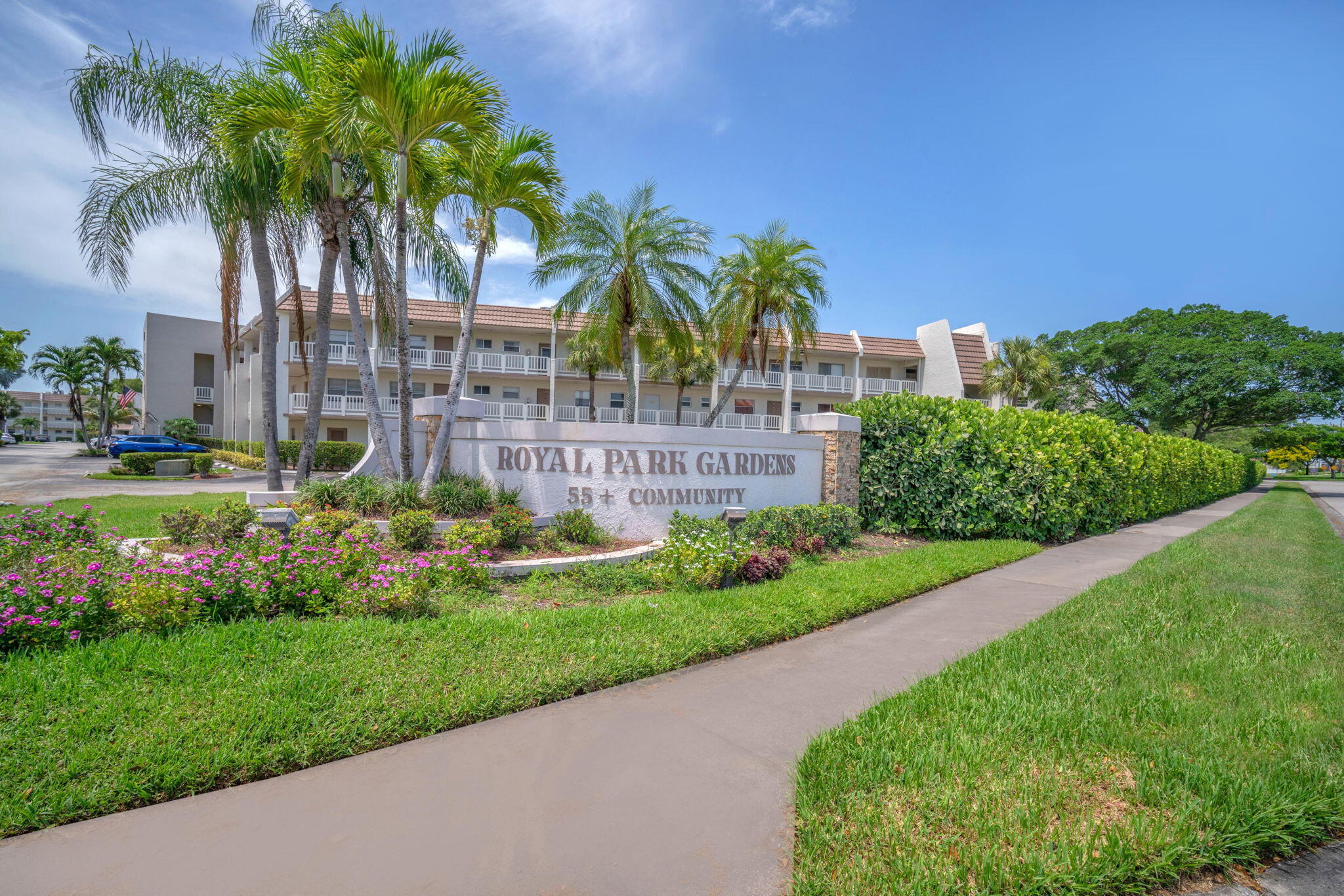 6870 Royal Palm Boulevard 202m
