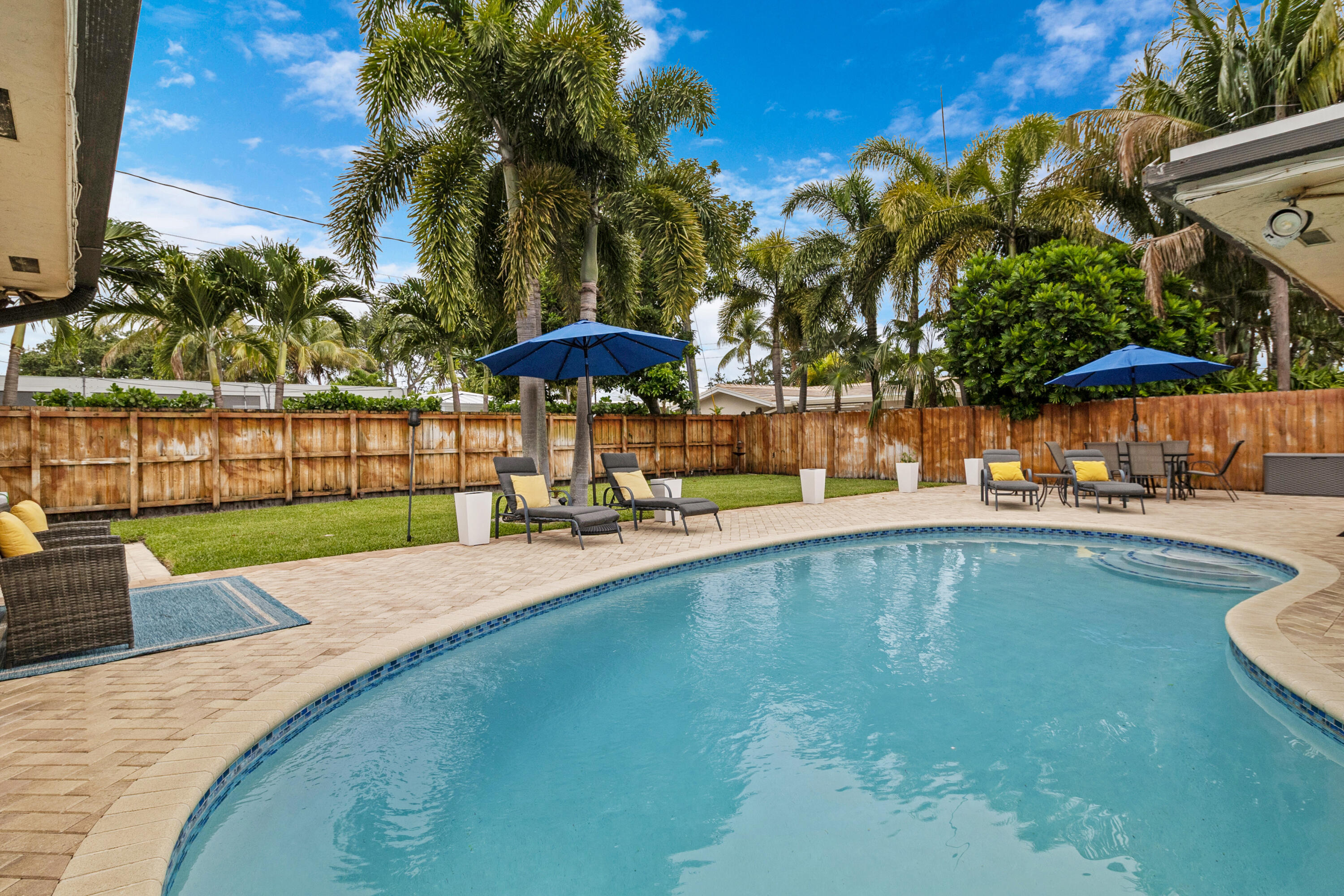 2070 NE 63rd Street