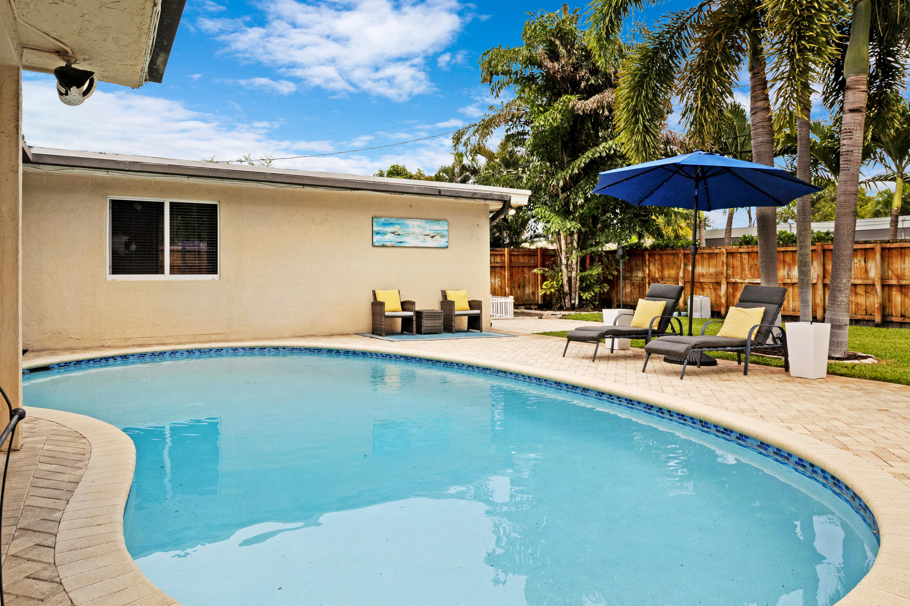 2070 NE 63rd Street