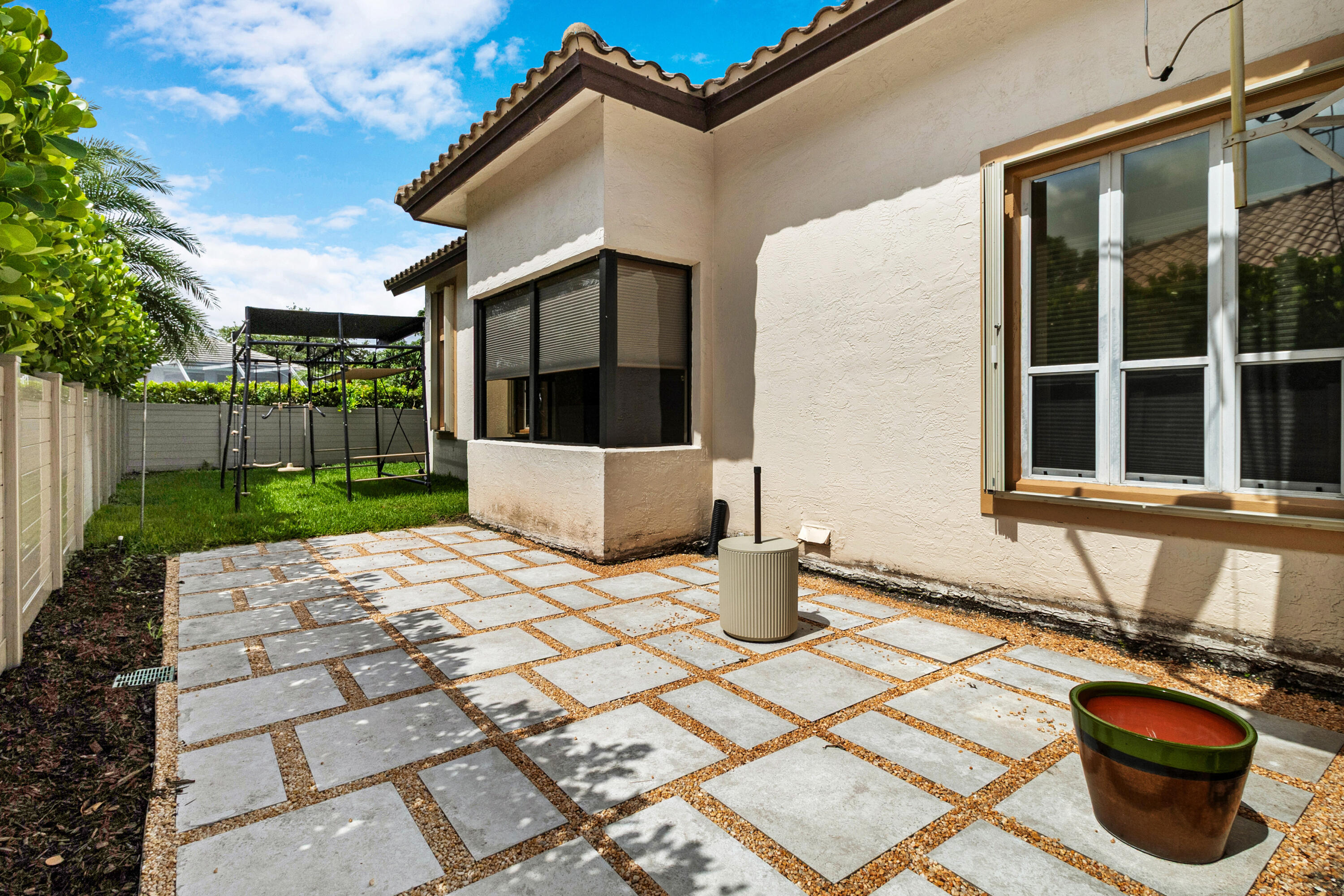 10120 NW 59th Court