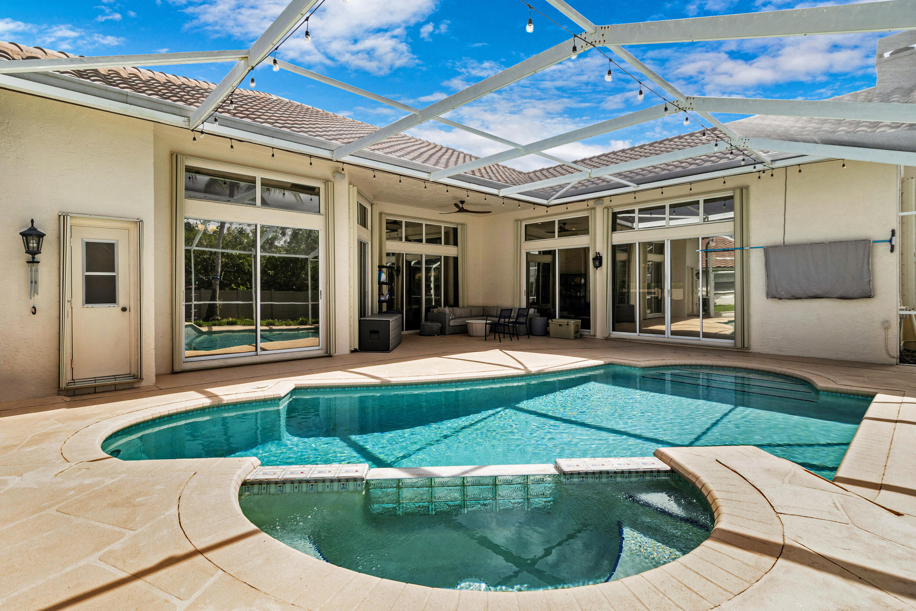 10120 NW 59th Court