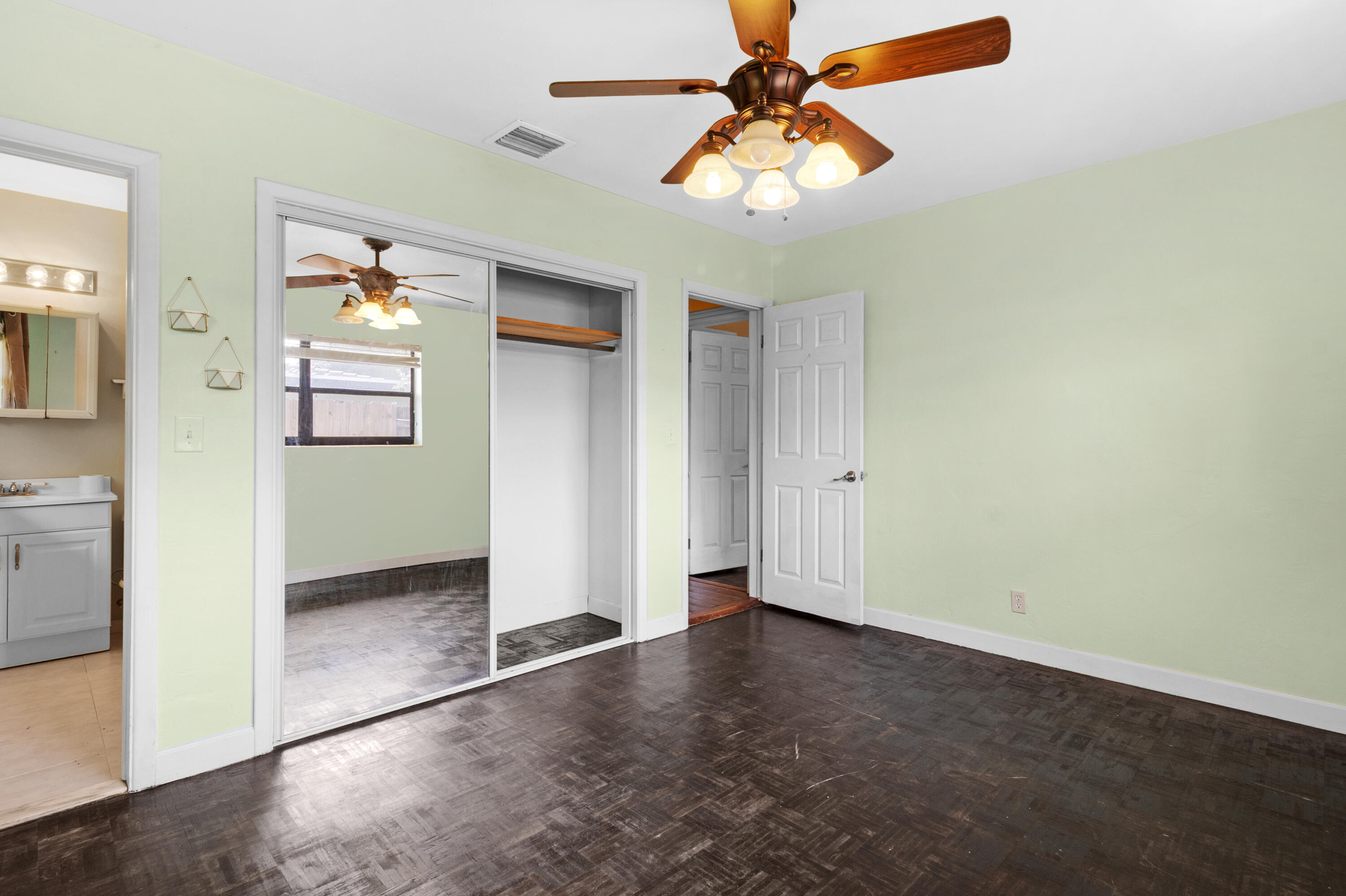 2020 NE 52ND Court