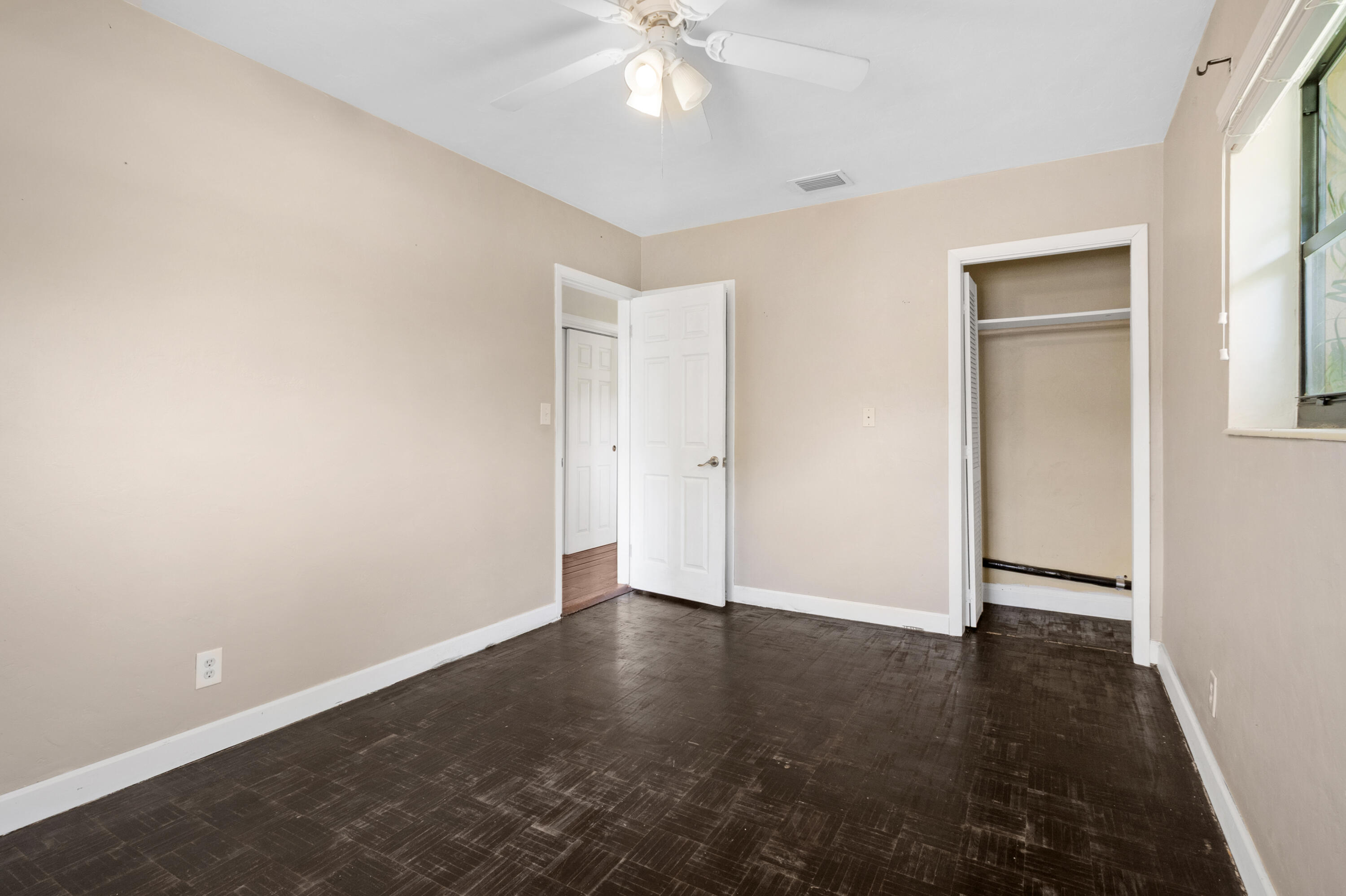 2020 NE 52ND Court