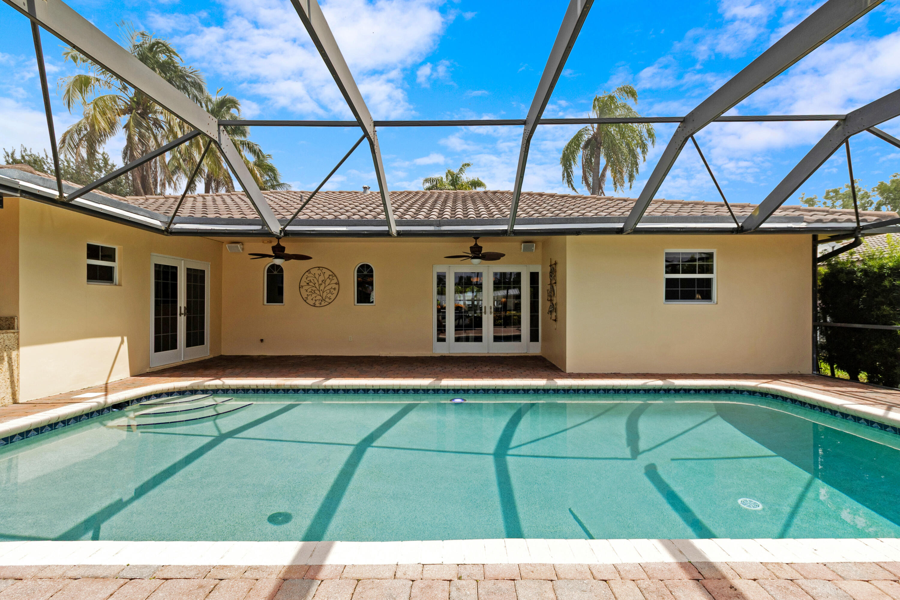 2700 NE 23RD Street