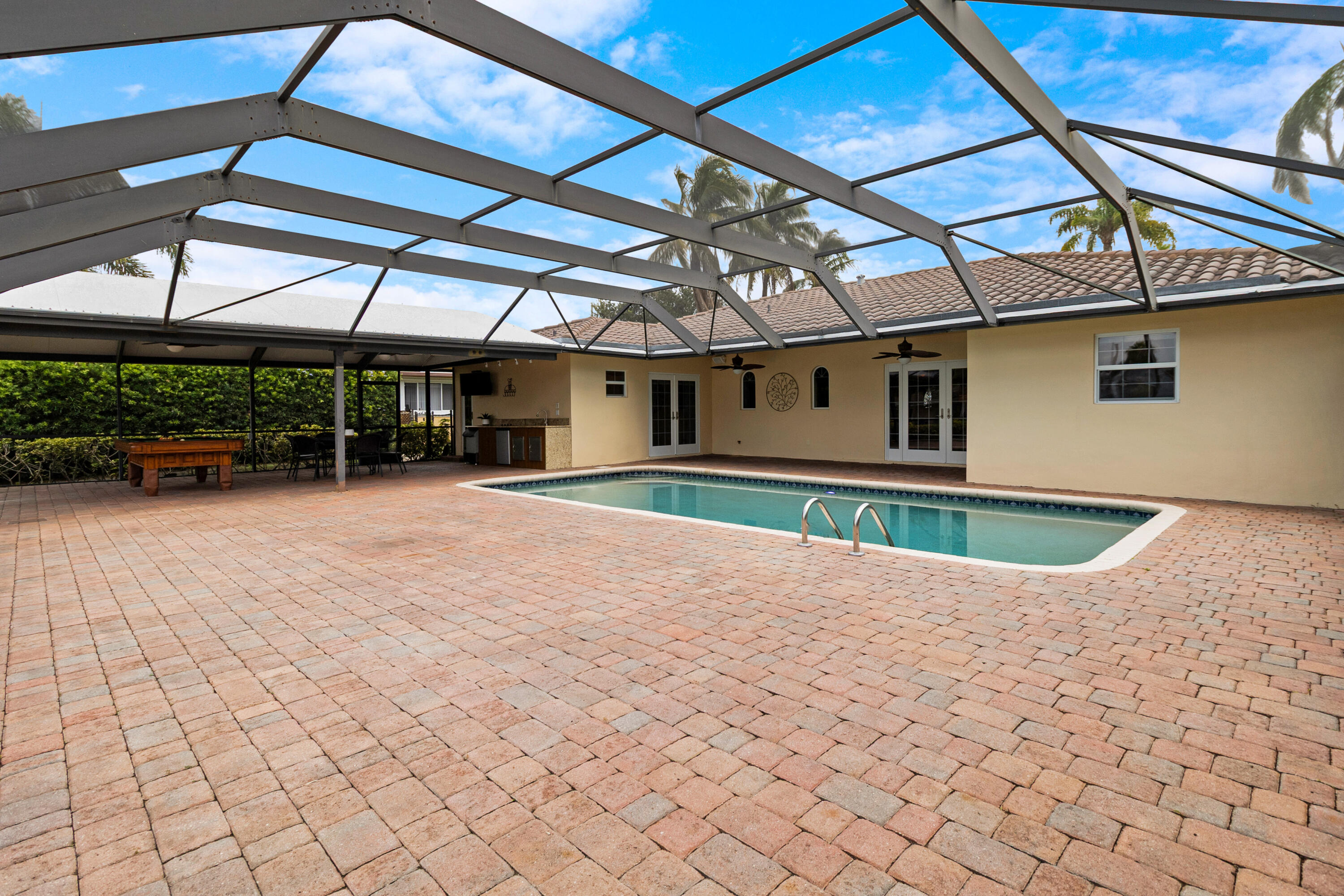 2700 NE 23RD Street