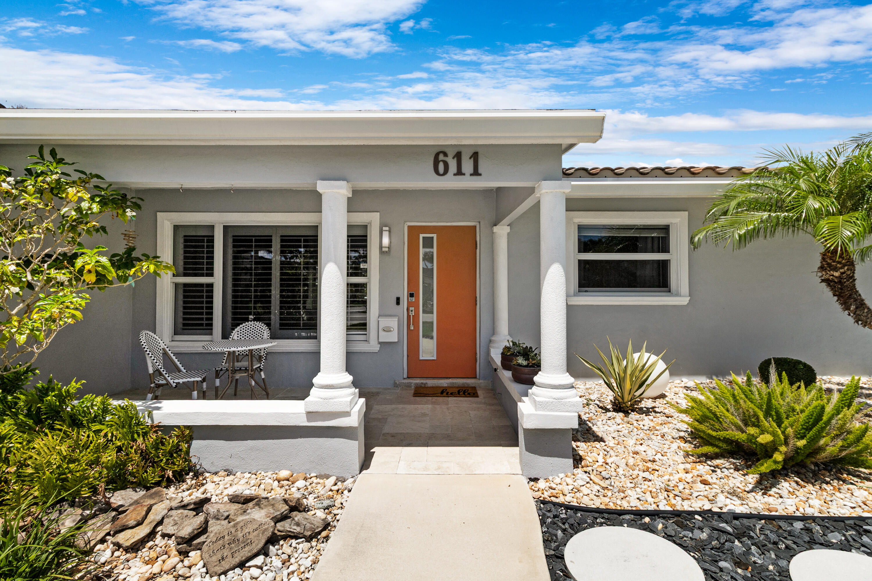 611 SE 9TH Avenue