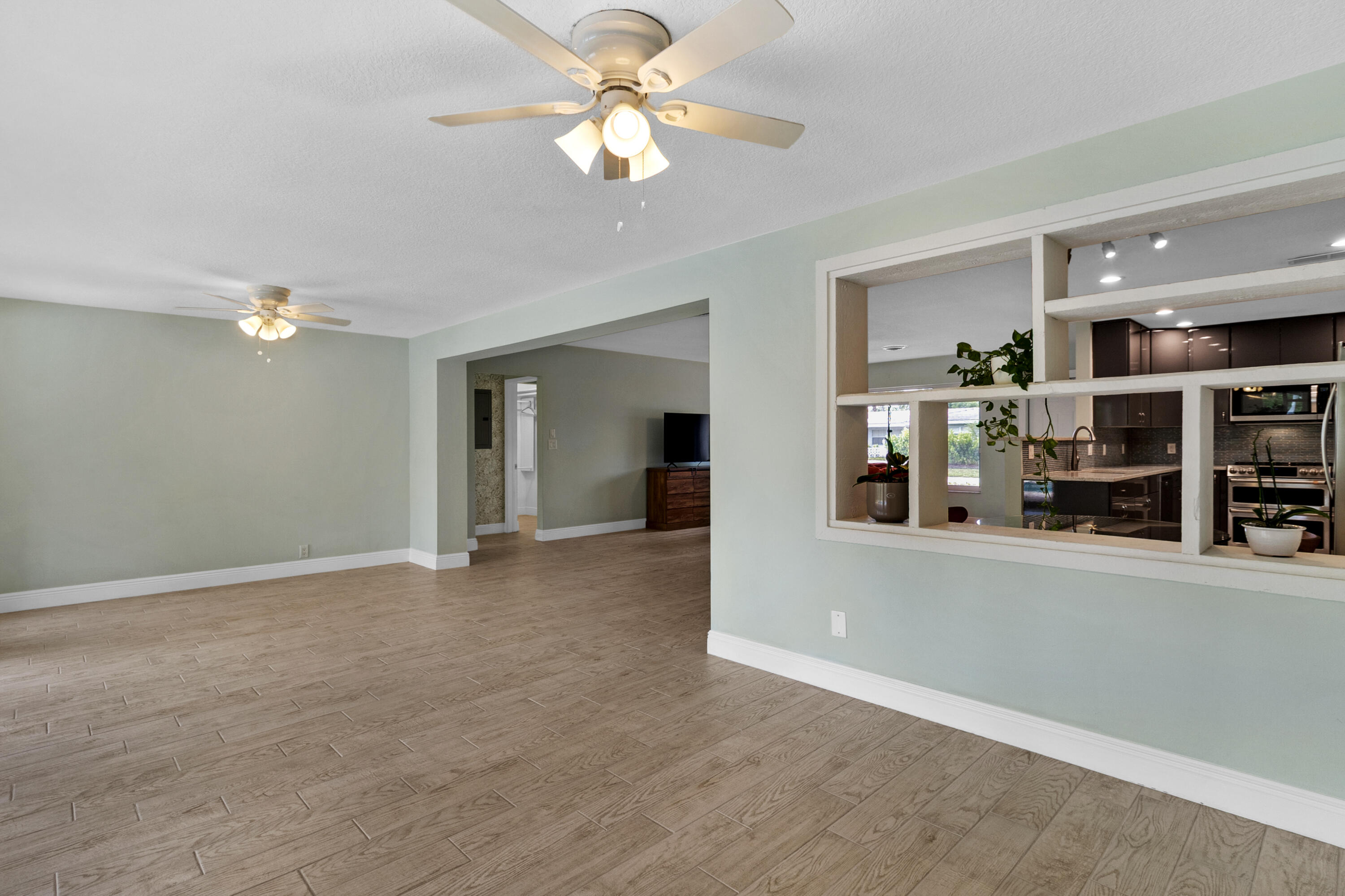 1257 NW 7TH Street