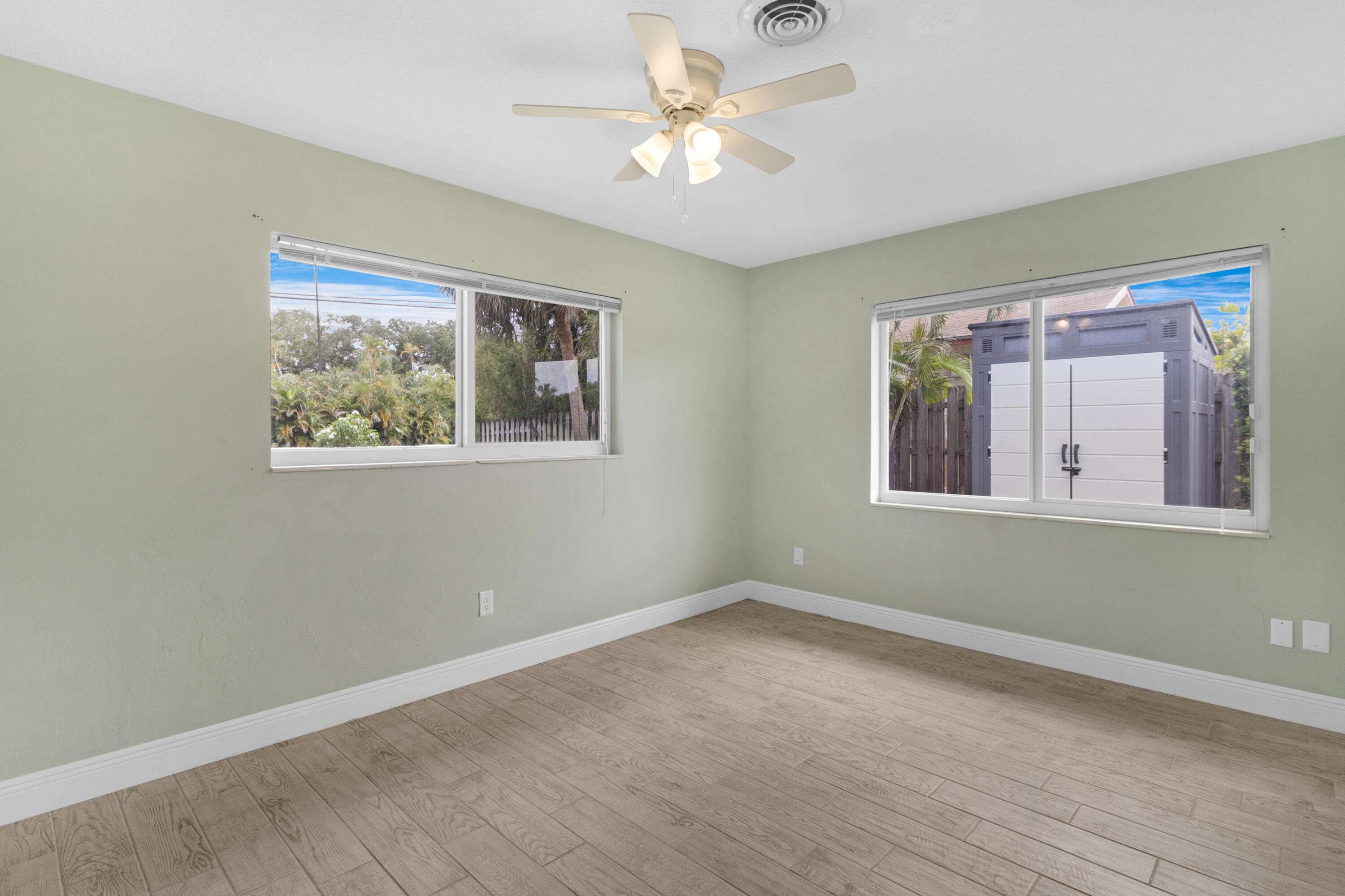 1257 NW 7TH Street