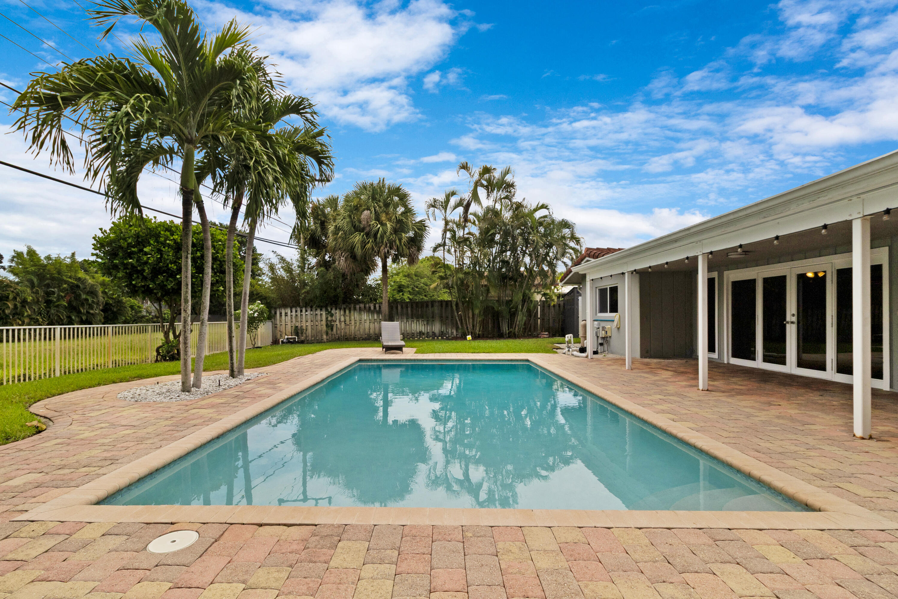1257 NW 7TH Street