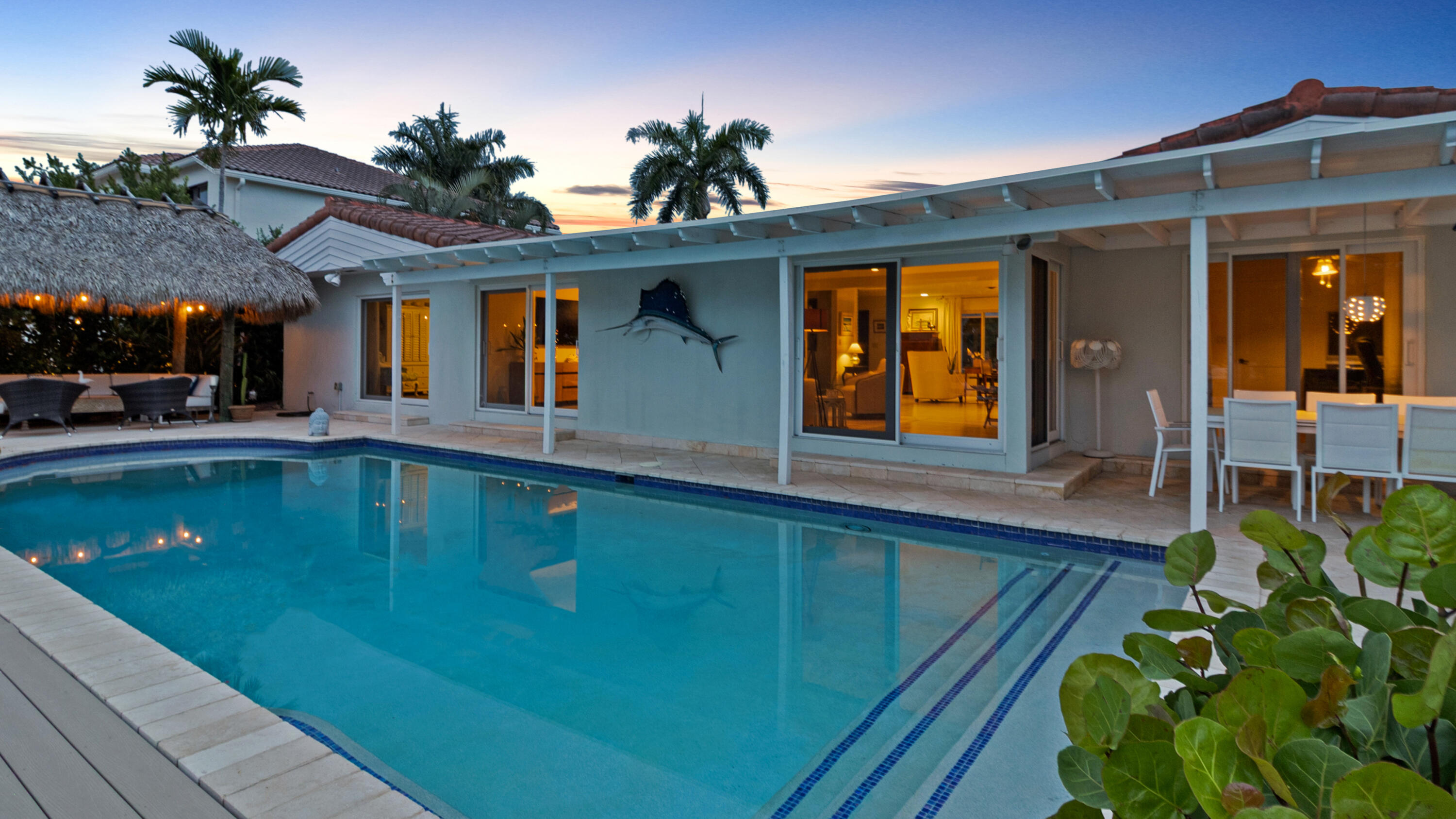 2750 NE 8TH Court