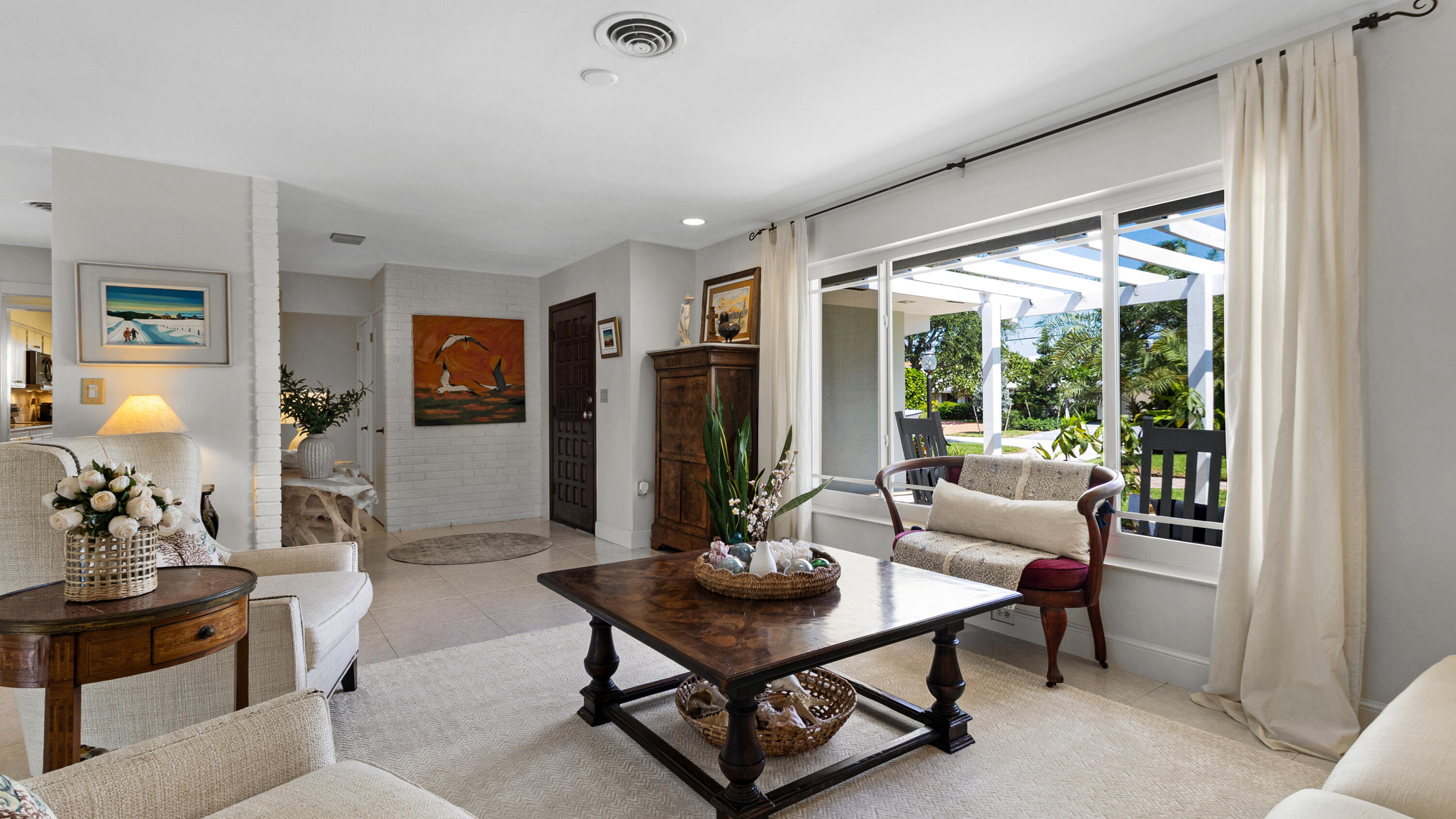 2750 NE 8TH Court