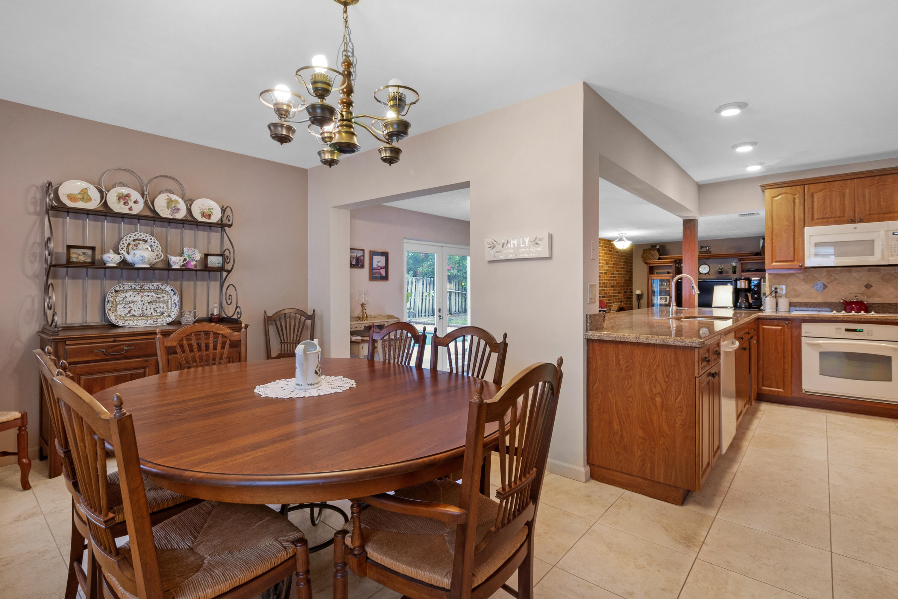 6500 NE 21ST Drive