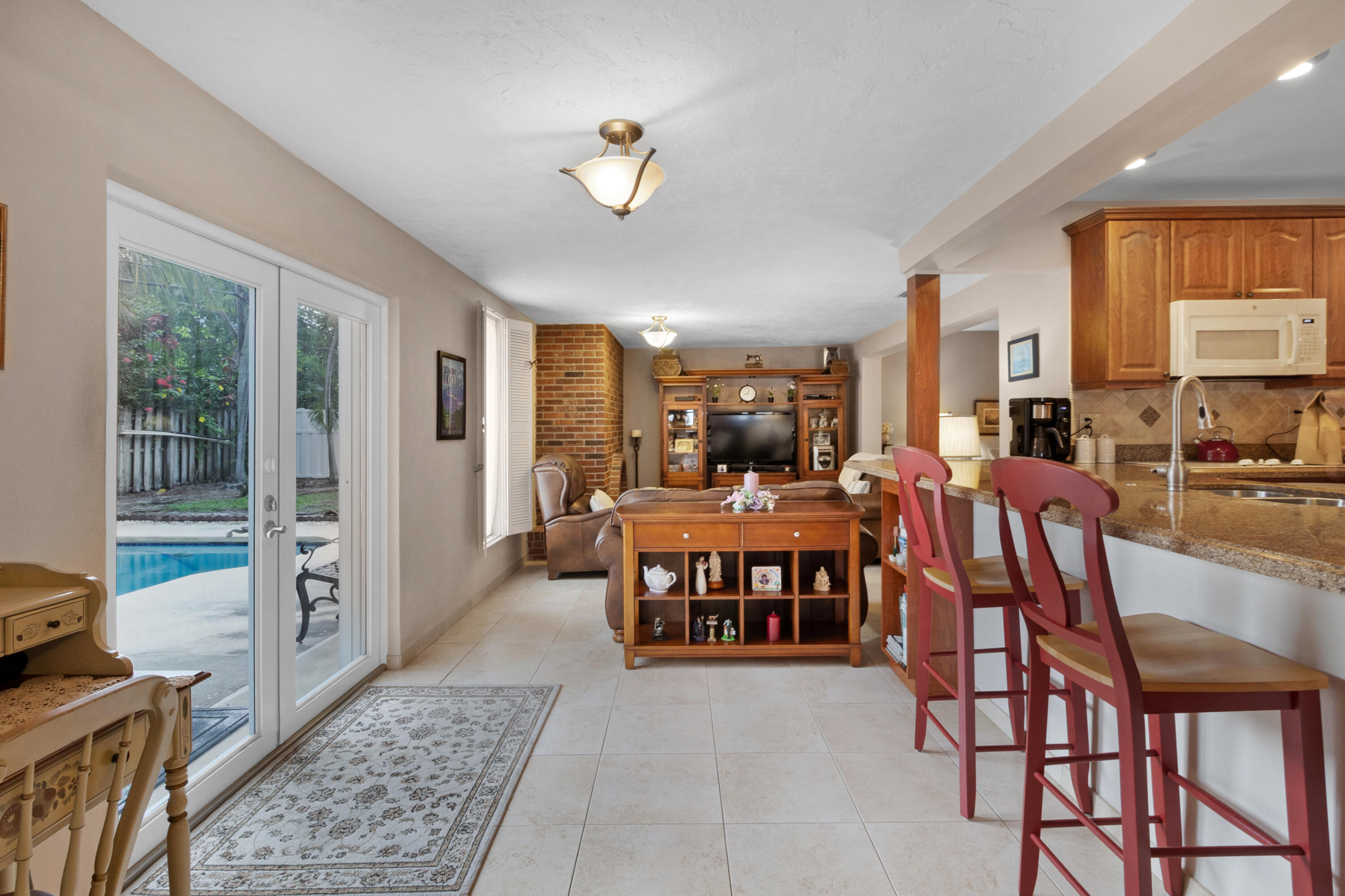 6500 NE 21ST Drive