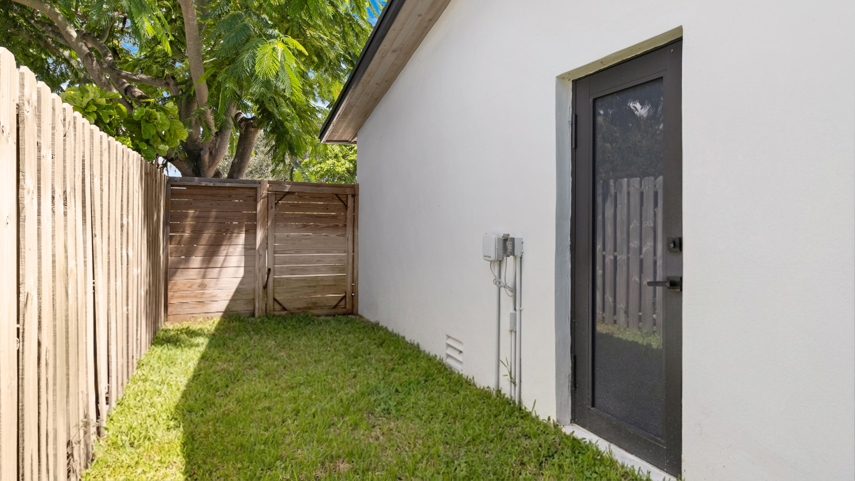 112 SE 14th Street