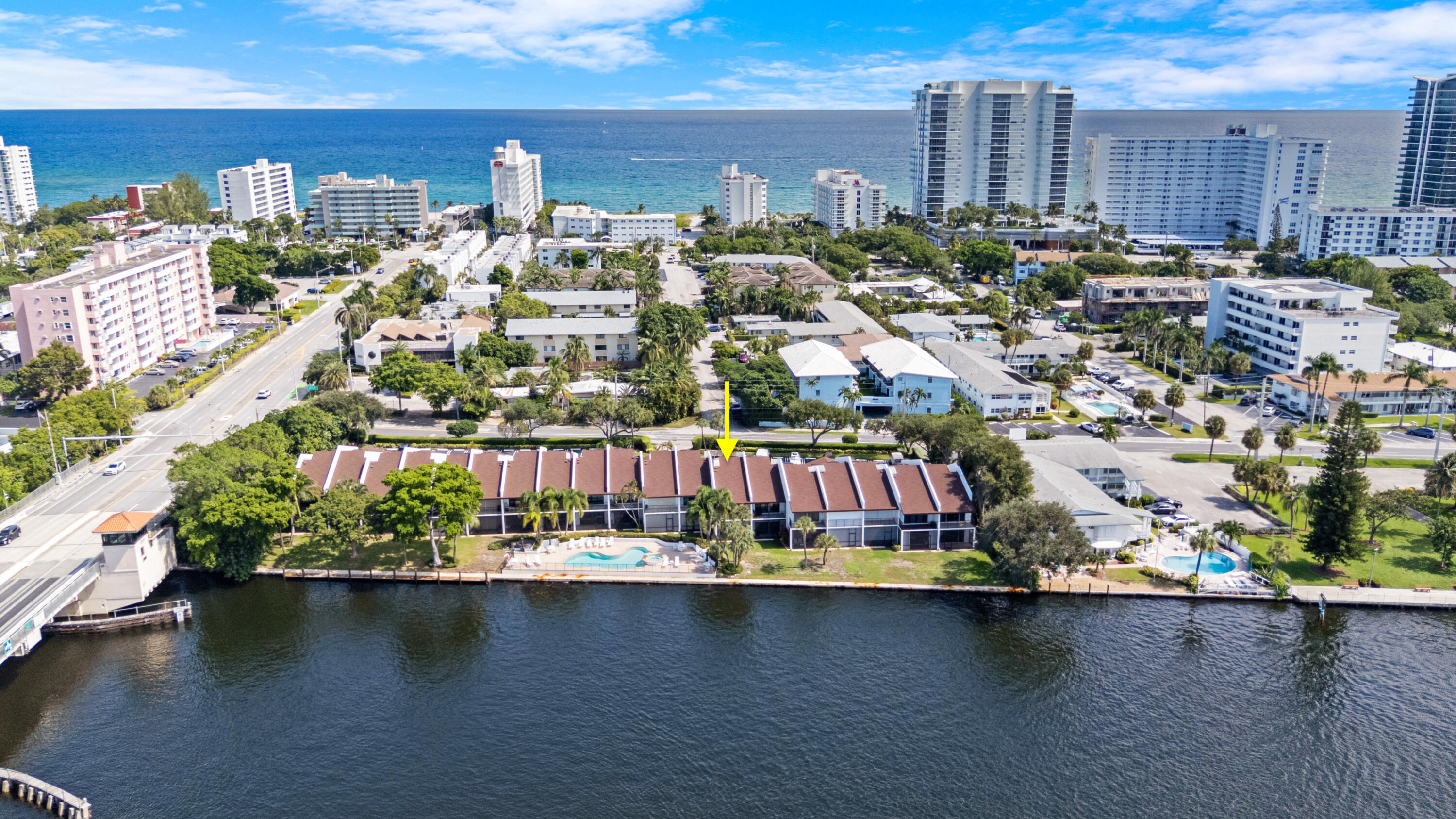 1301 N RIVERSIDE Drive 7