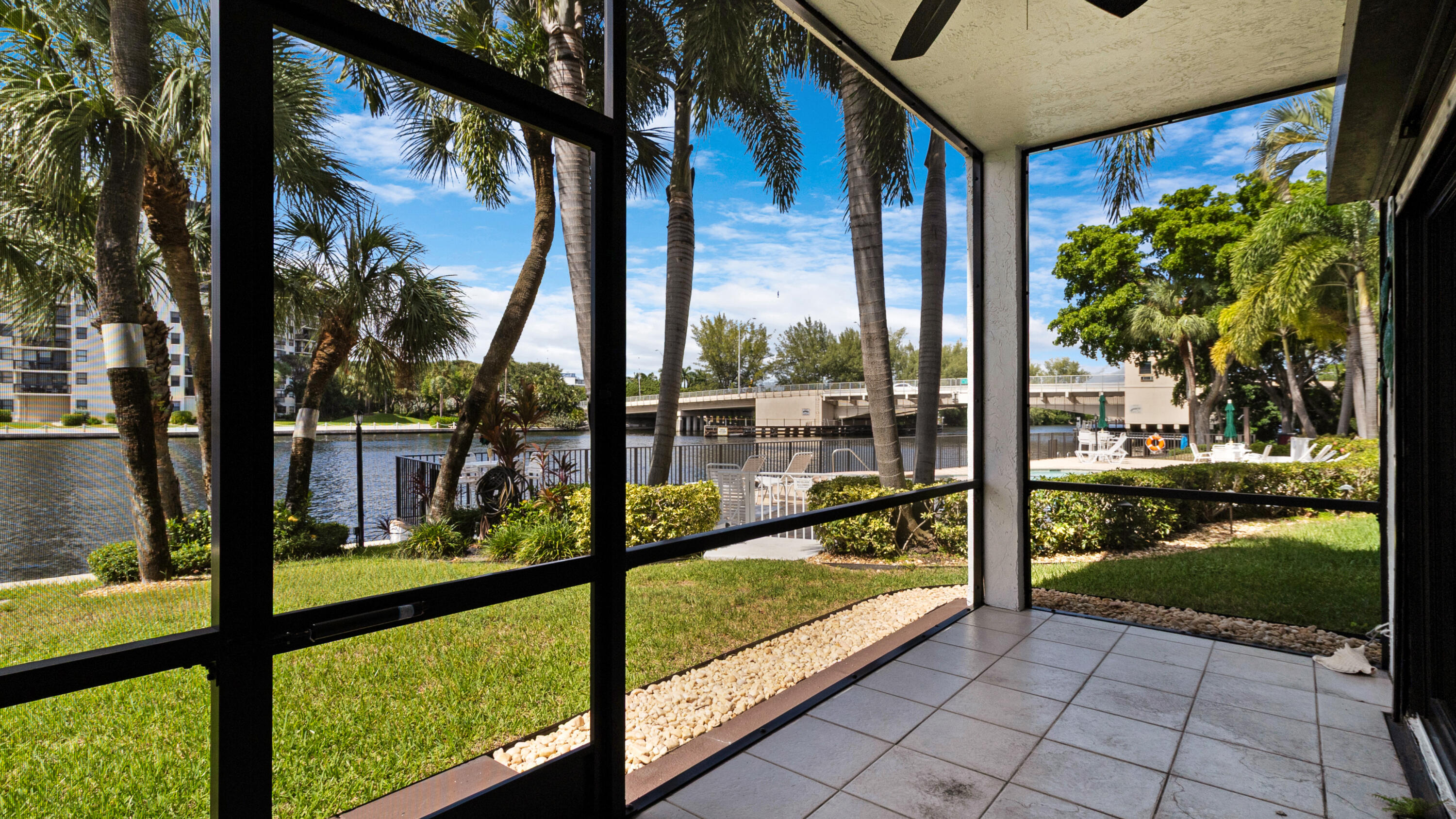 1301 N RIVERSIDE Drive 7