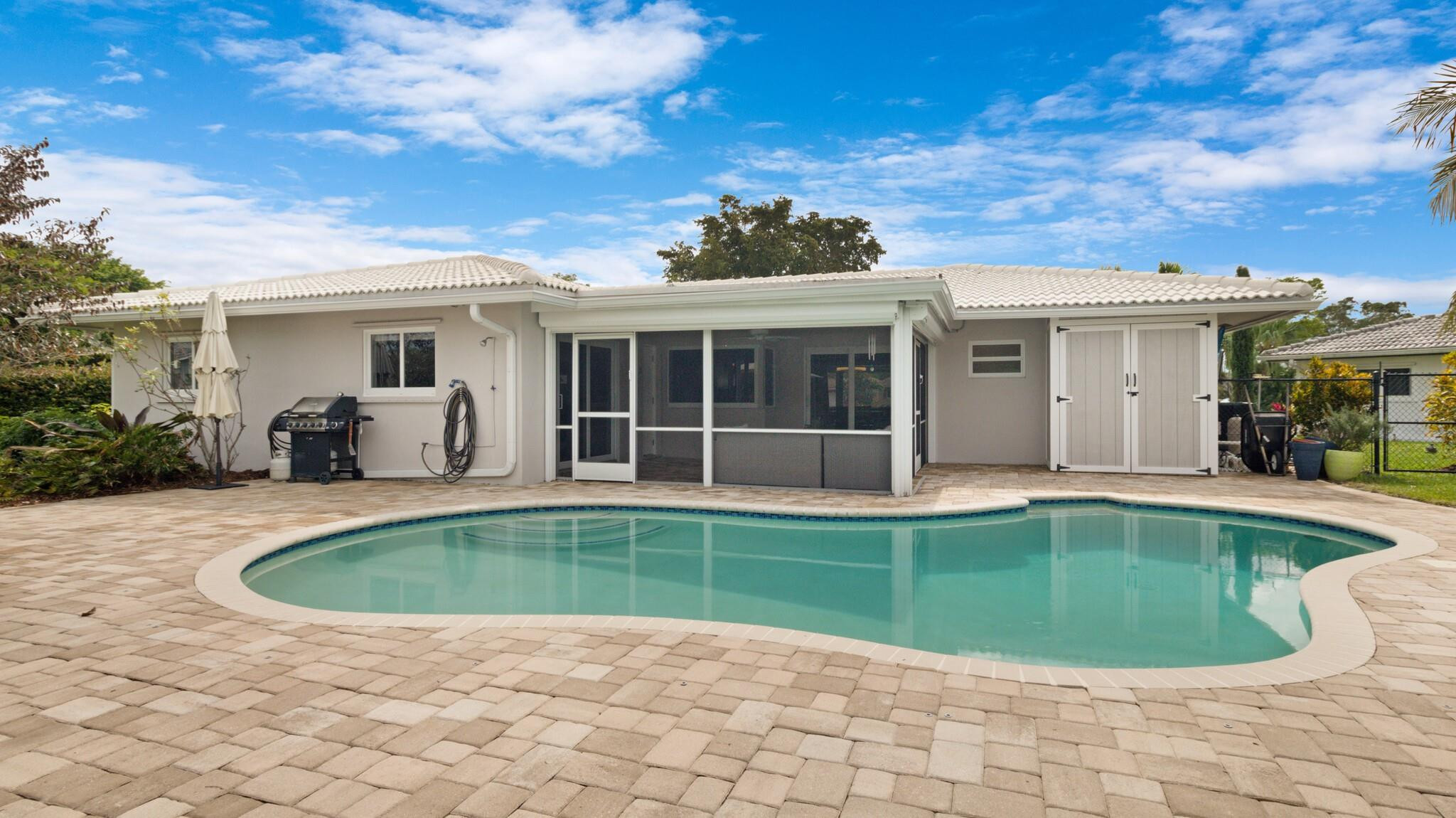 10405 NW 39th Mnr